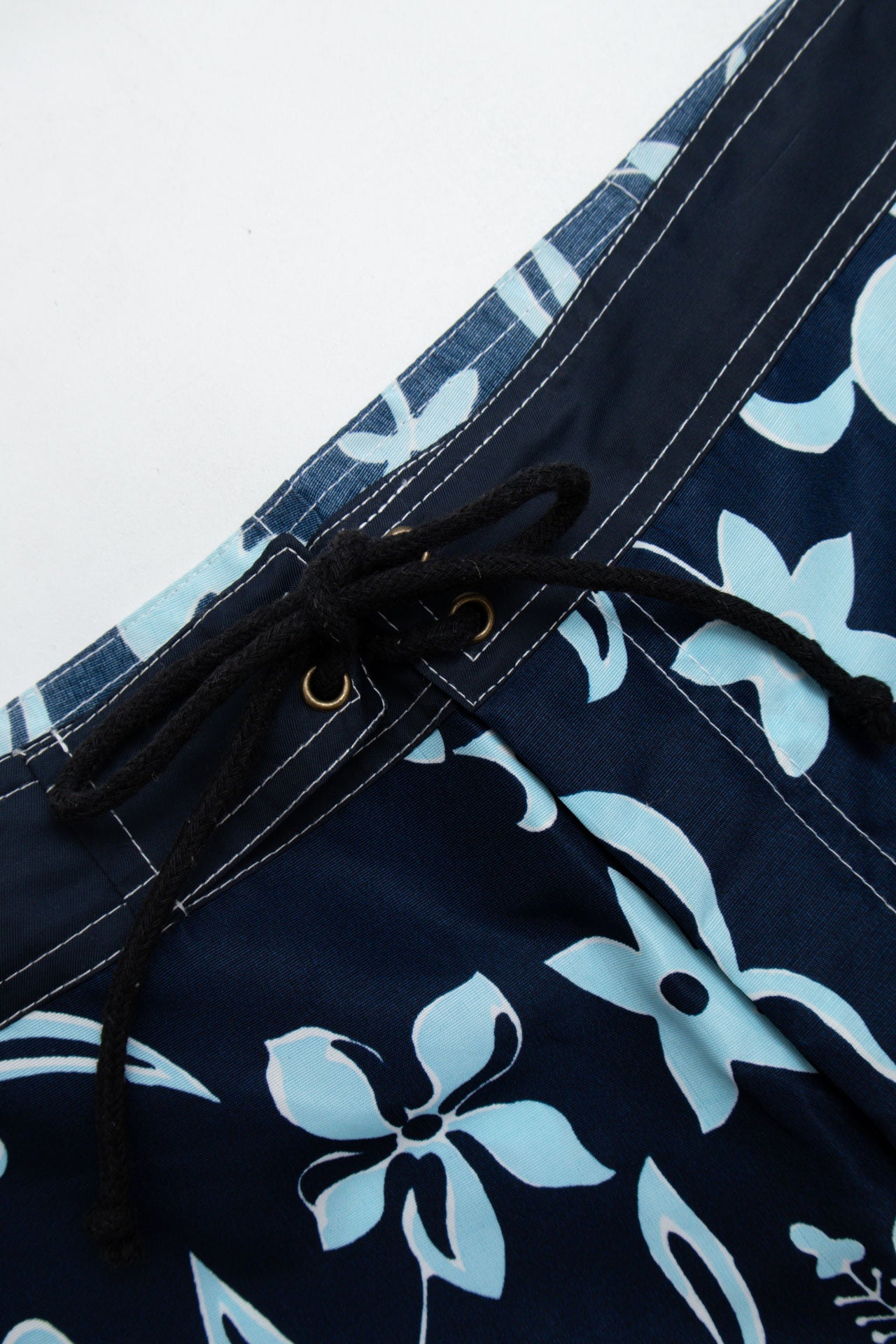 #40 Pi Navy Floral Board Shorts | H20 | Size 10