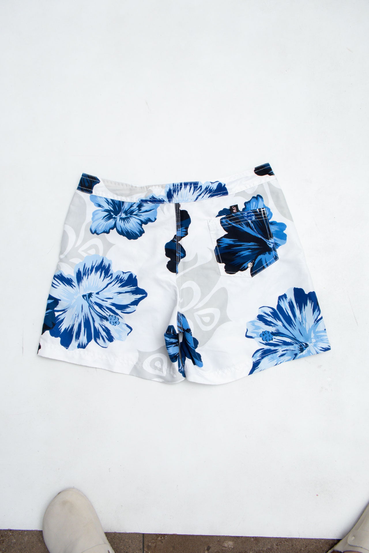 #42 Surf Works Floral Trunks | H20 | Size 10