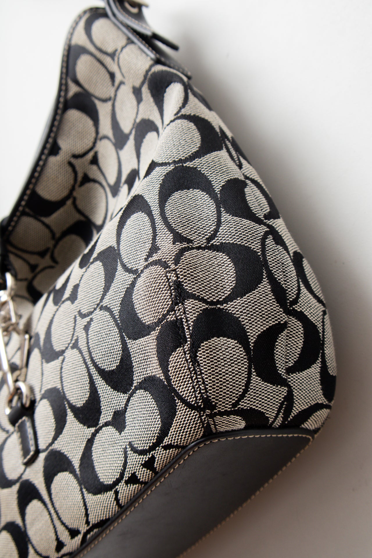 #239 Coach monogram clasp bag | c. 165