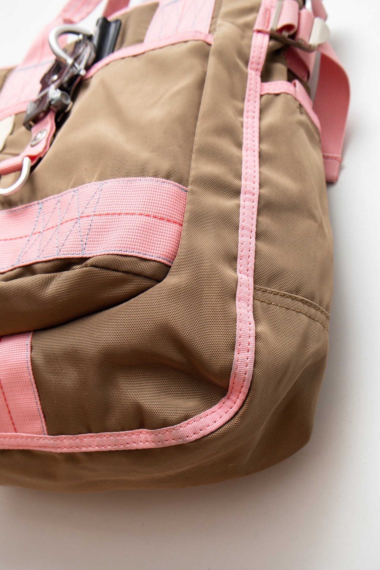 #241 GEORGE, GINA & LUCY pink/brown utility bag | c. 165