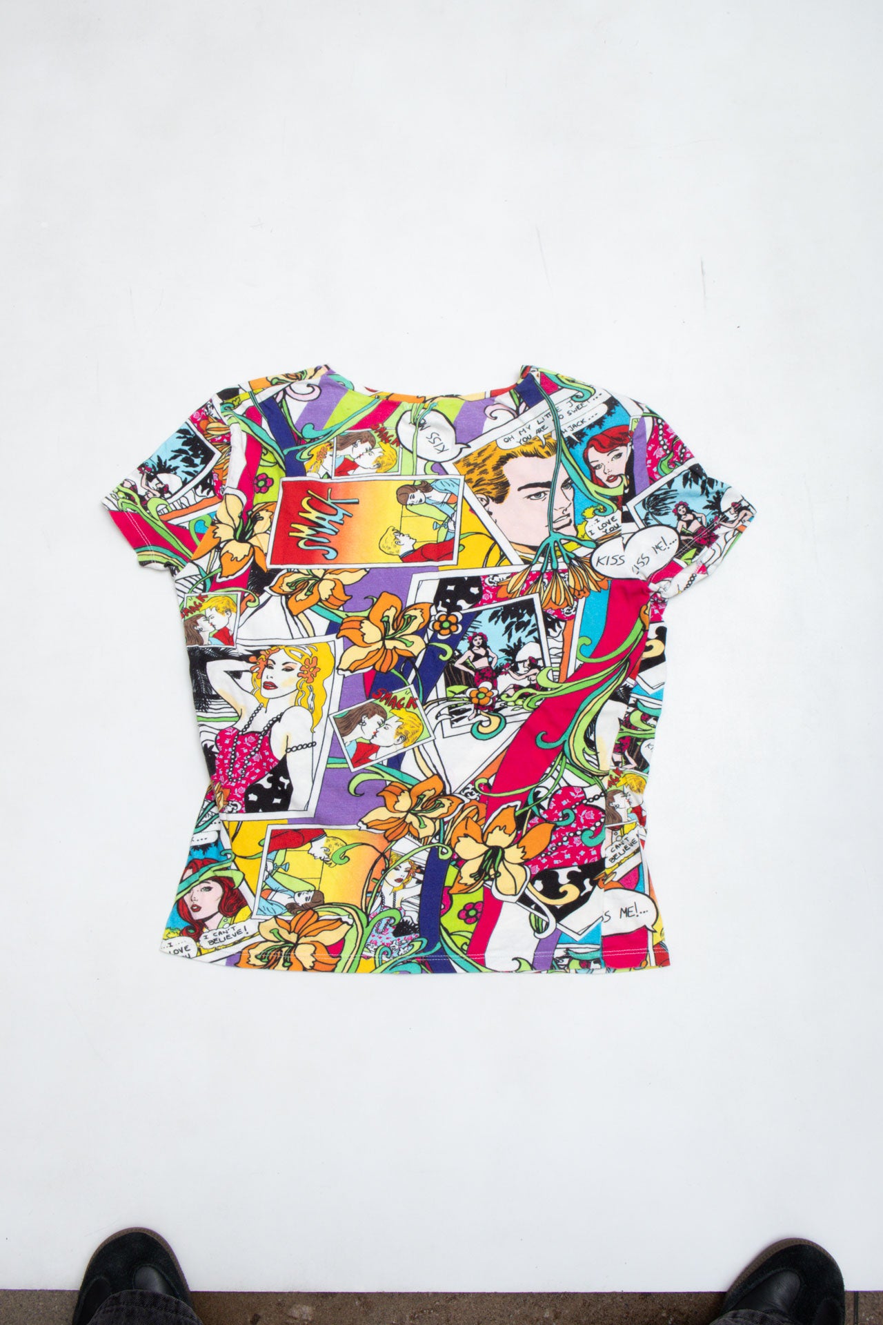 #33 U.C.O.B Comic Tee | Baby Tees & Gowns | Size 10