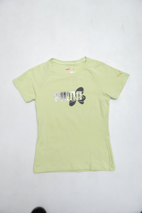 #47 Puma Green Tee | Baby Tees & Gowns | Size 10