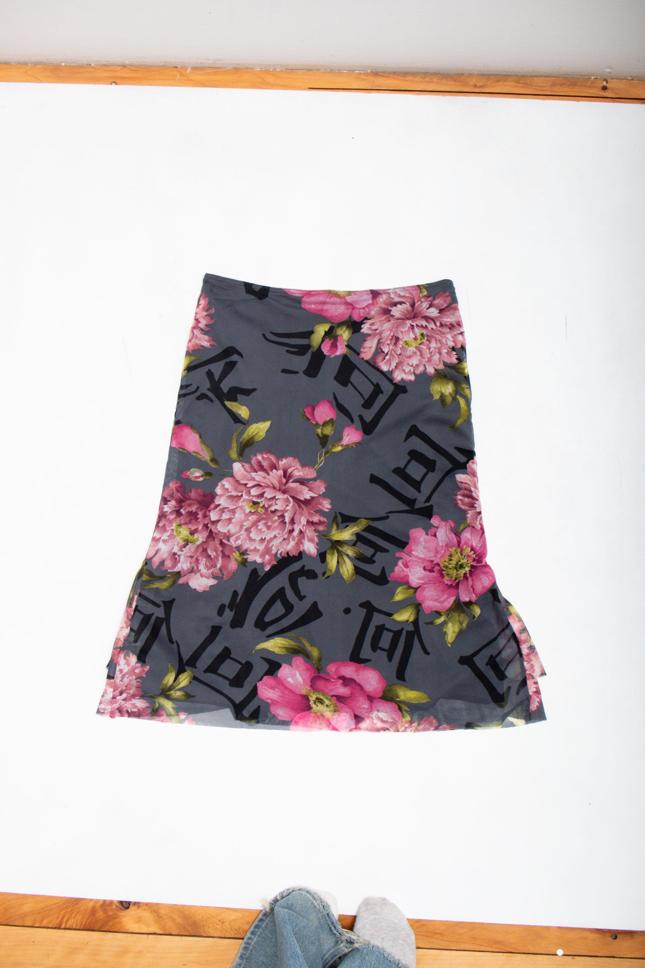 #17 Morgan Grey Floral Skirt | Collection 142 | Size 8/10