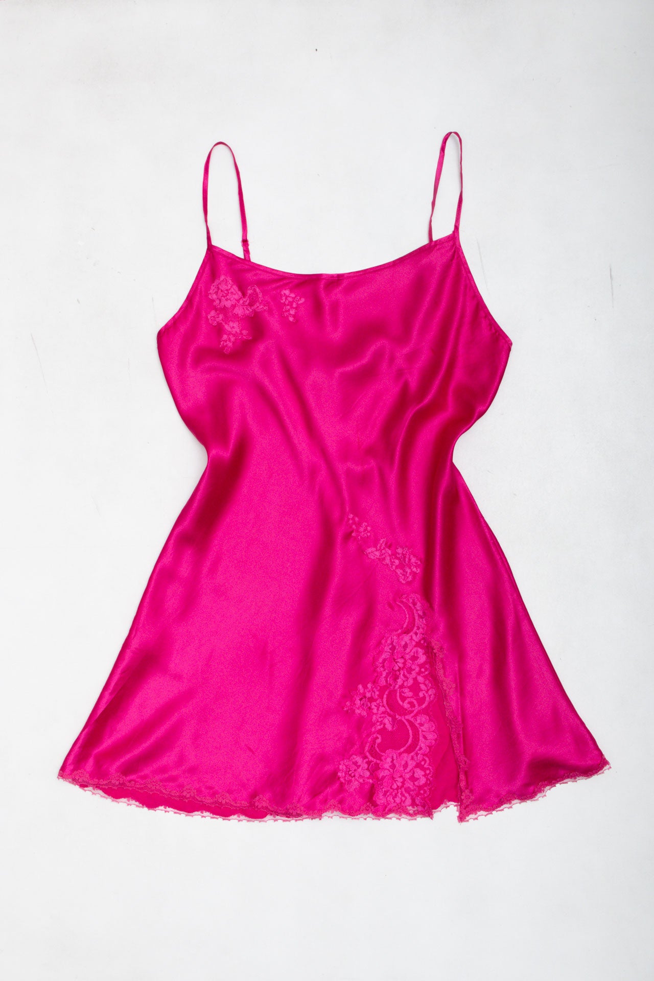 #32 VS Bright Pink Slip | Collection 142 | Size 10