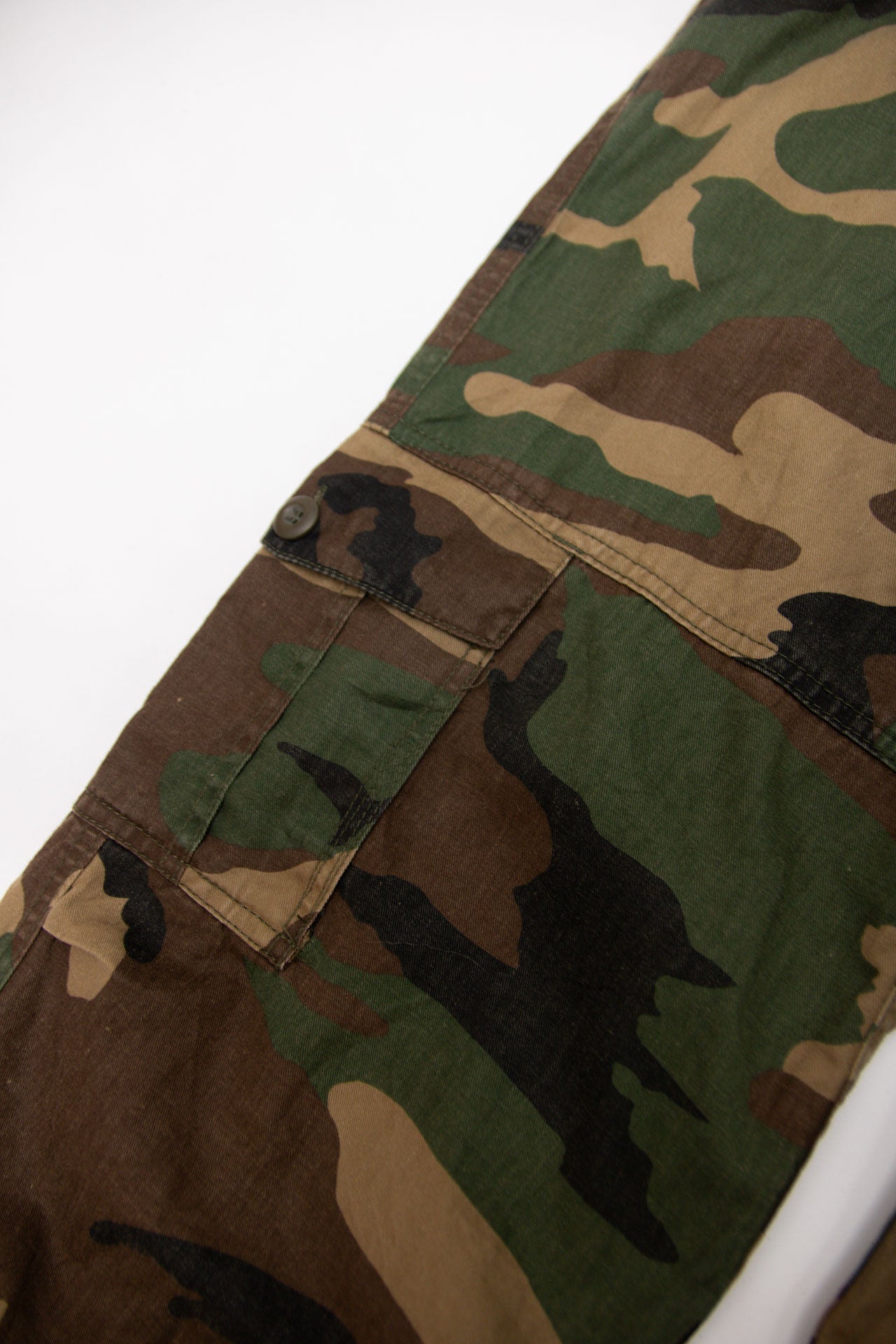 #23 R Camo Cargos Sporty Girl | Size 12