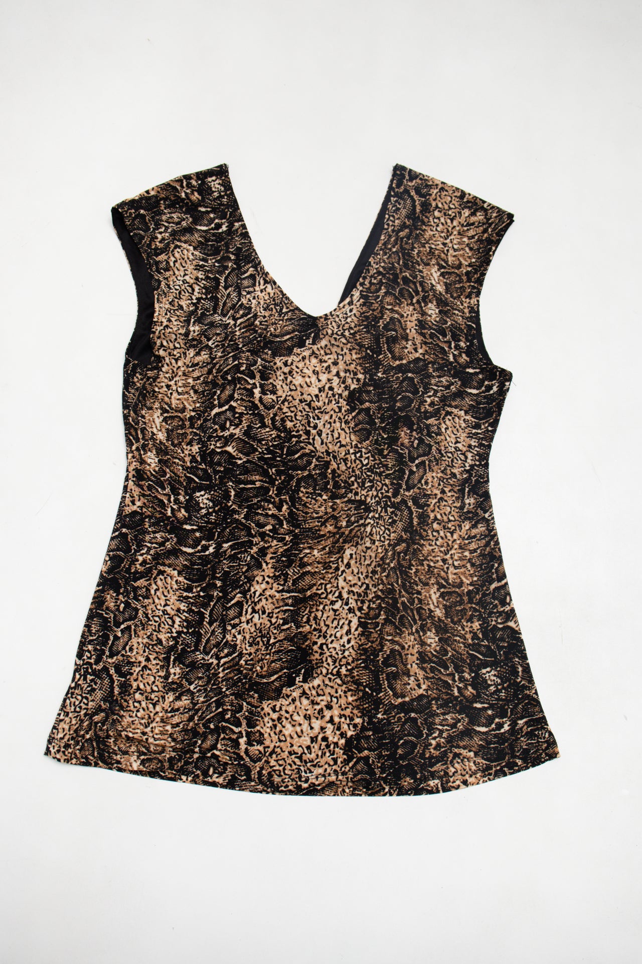 #42 Suzy Shier animal print rhinestone ring top | c. 158 | size 14