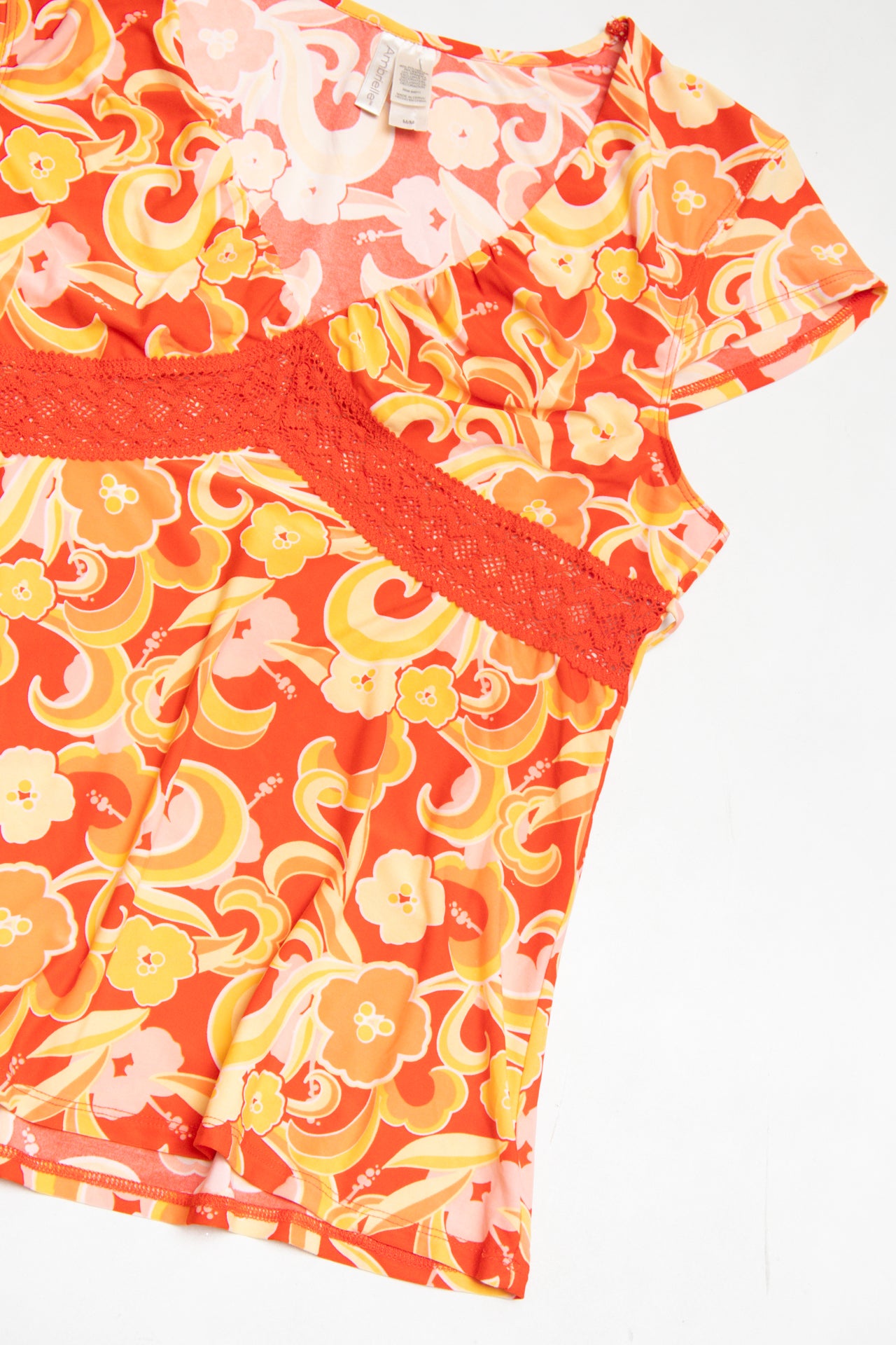 #68 Ambrielle tropical floral flowy tee | c. 158 | size 10