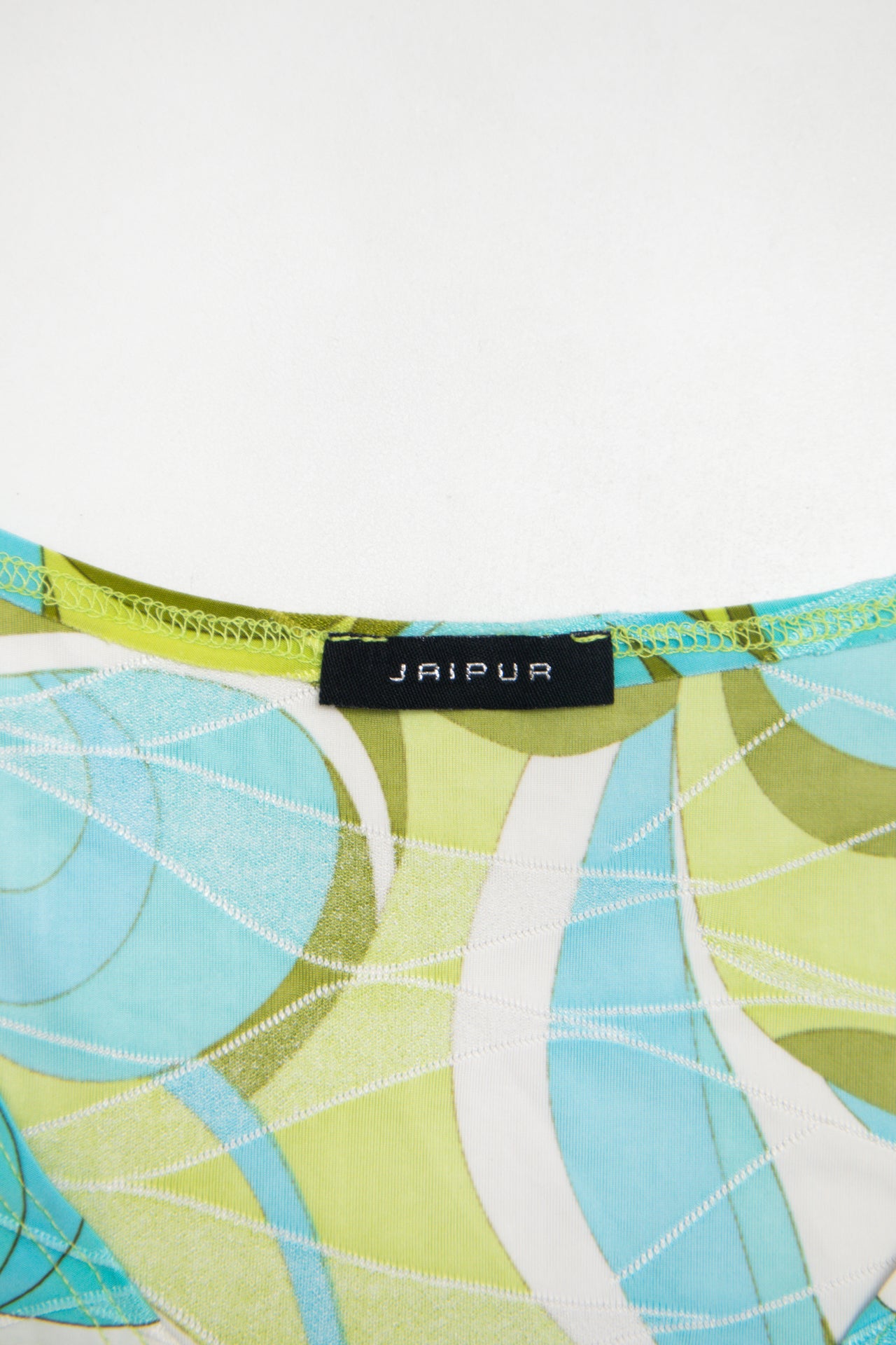 #78 Jaipur graphic print fitted top | c. 158 | size 12