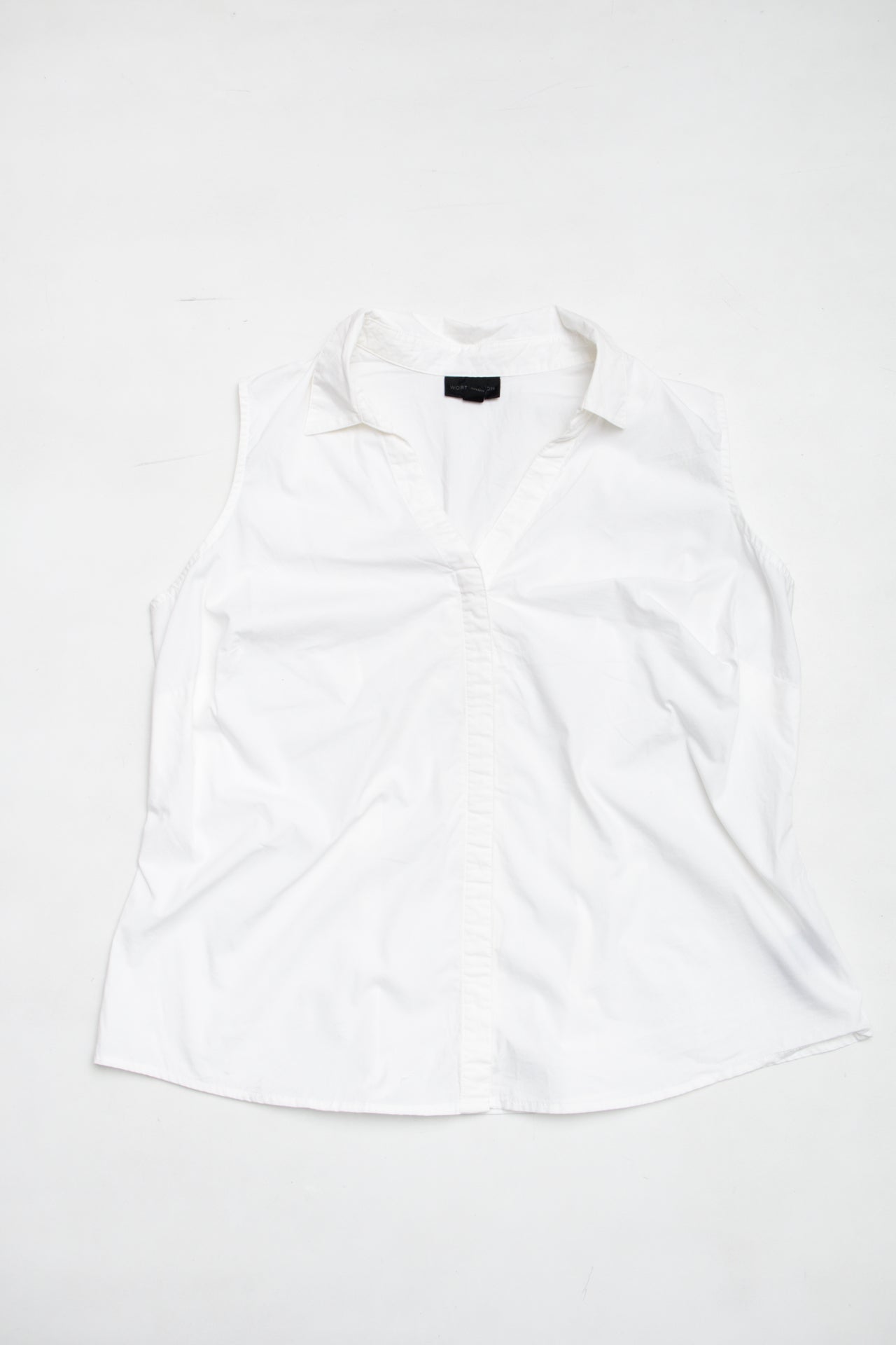 #34 Worthington Sleeveless structured button down| Size 18 | C. 152