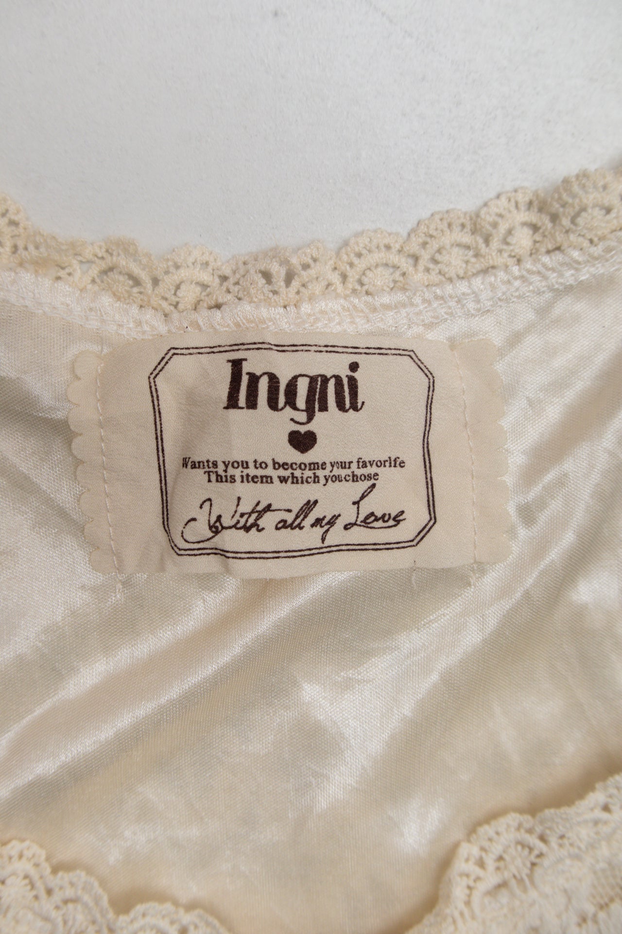 #38 Igni lace lined cami | Size 10 | C. 152