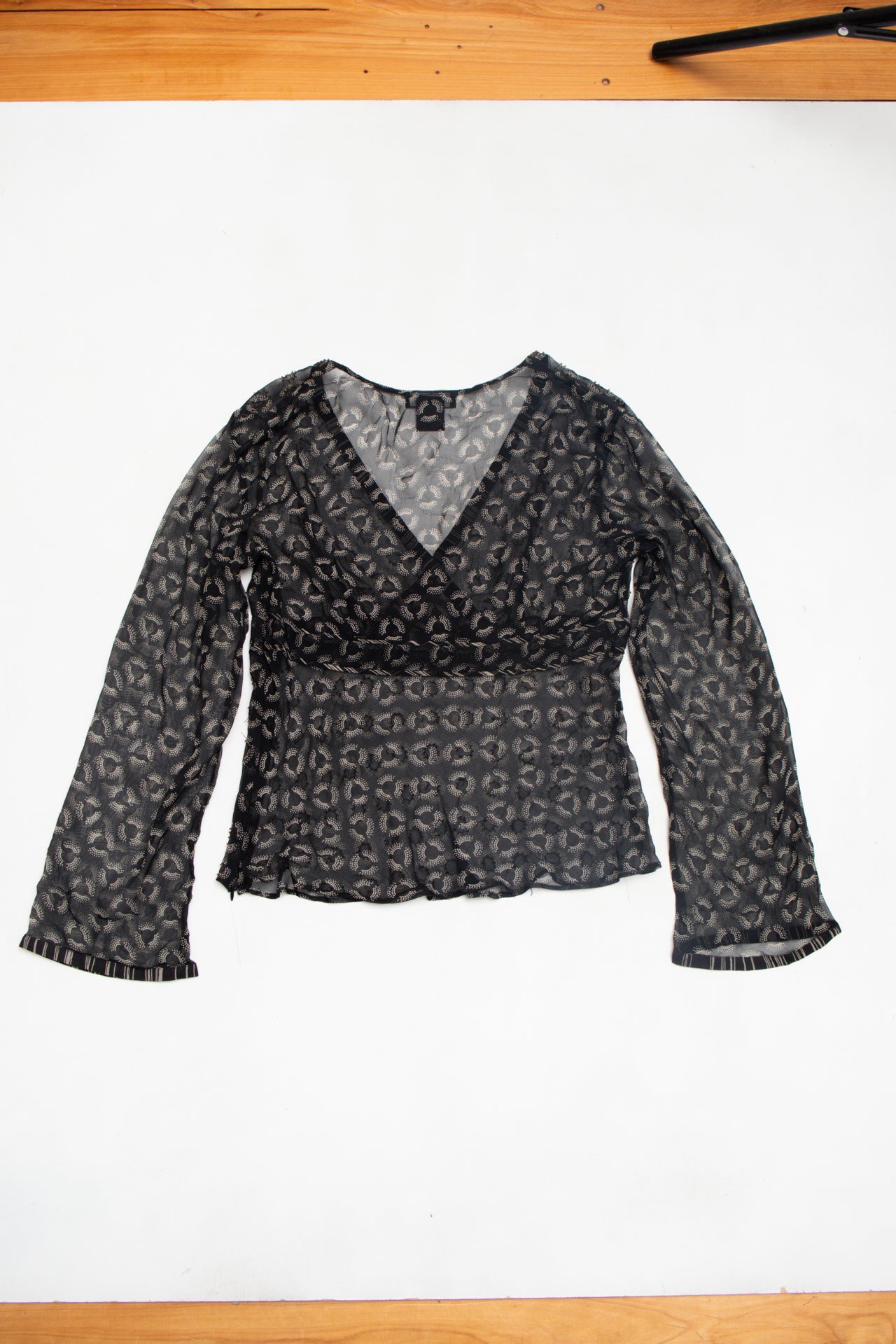 #100 beaded silk long sleeve | c. 158 | size 8