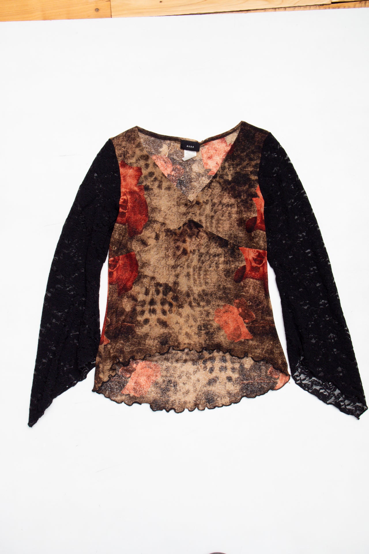 #69 USA Leopard mesh top w lace sleeves | Size 8/10 | C. 152