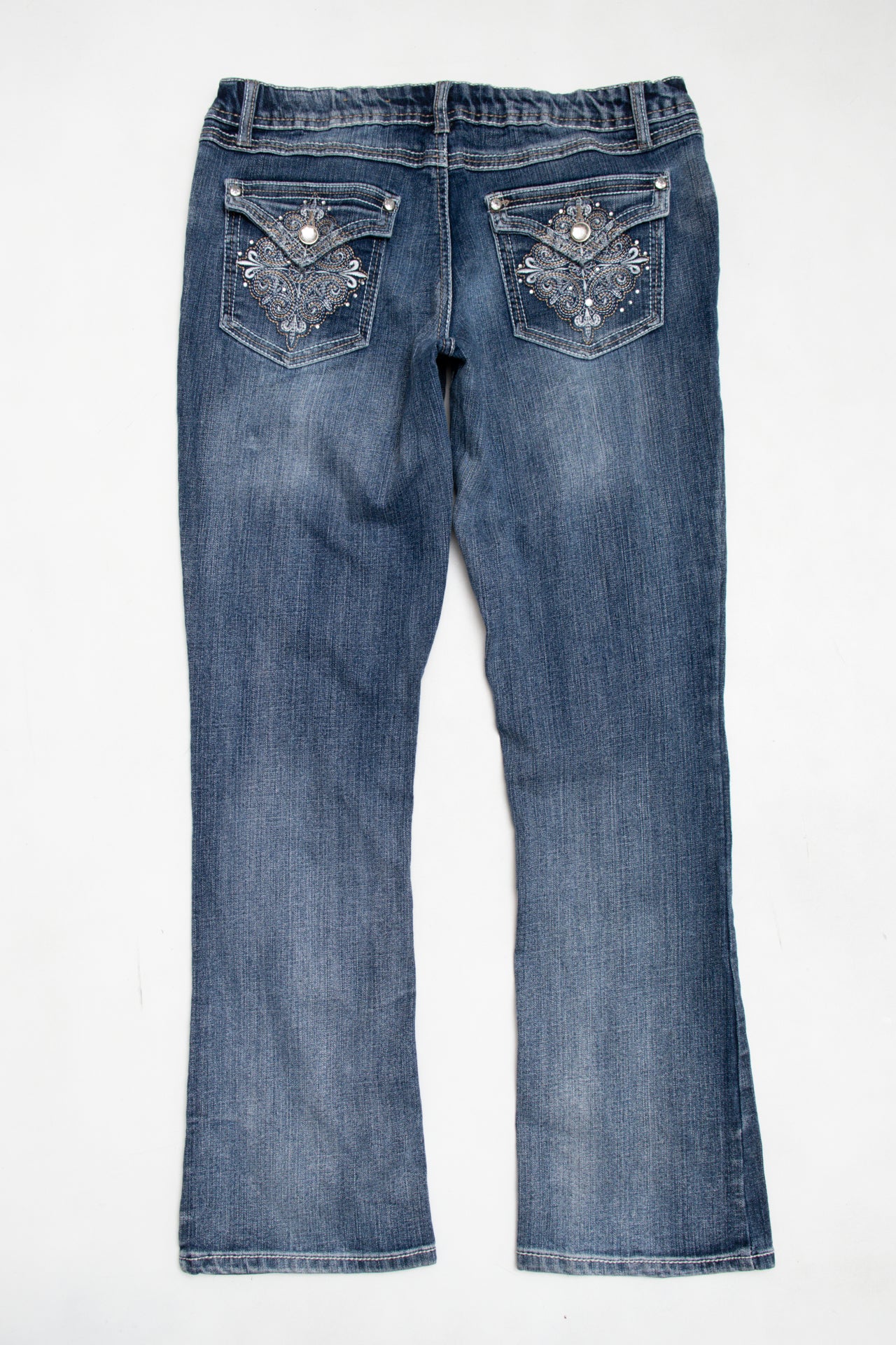#170 Mudd embroidered rhinestoned jeans | c. 158 | size 10