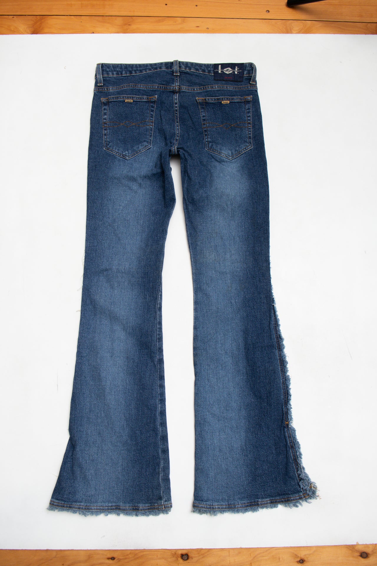 #174 Lei Distressed sides flare jeans | c. 158 | size 8