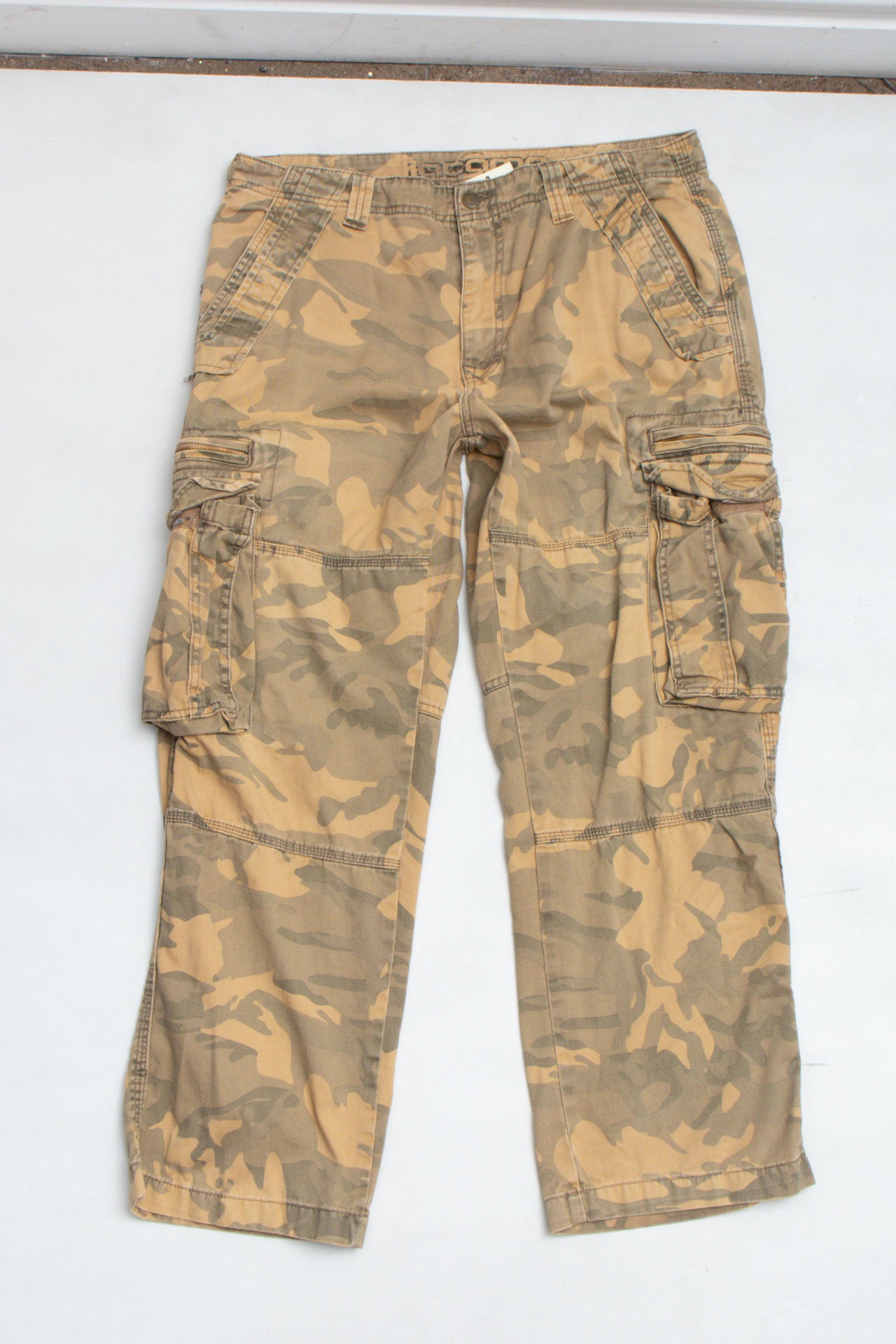 #34 Jacomo Camo Cargos | Mob Wife | Size 12