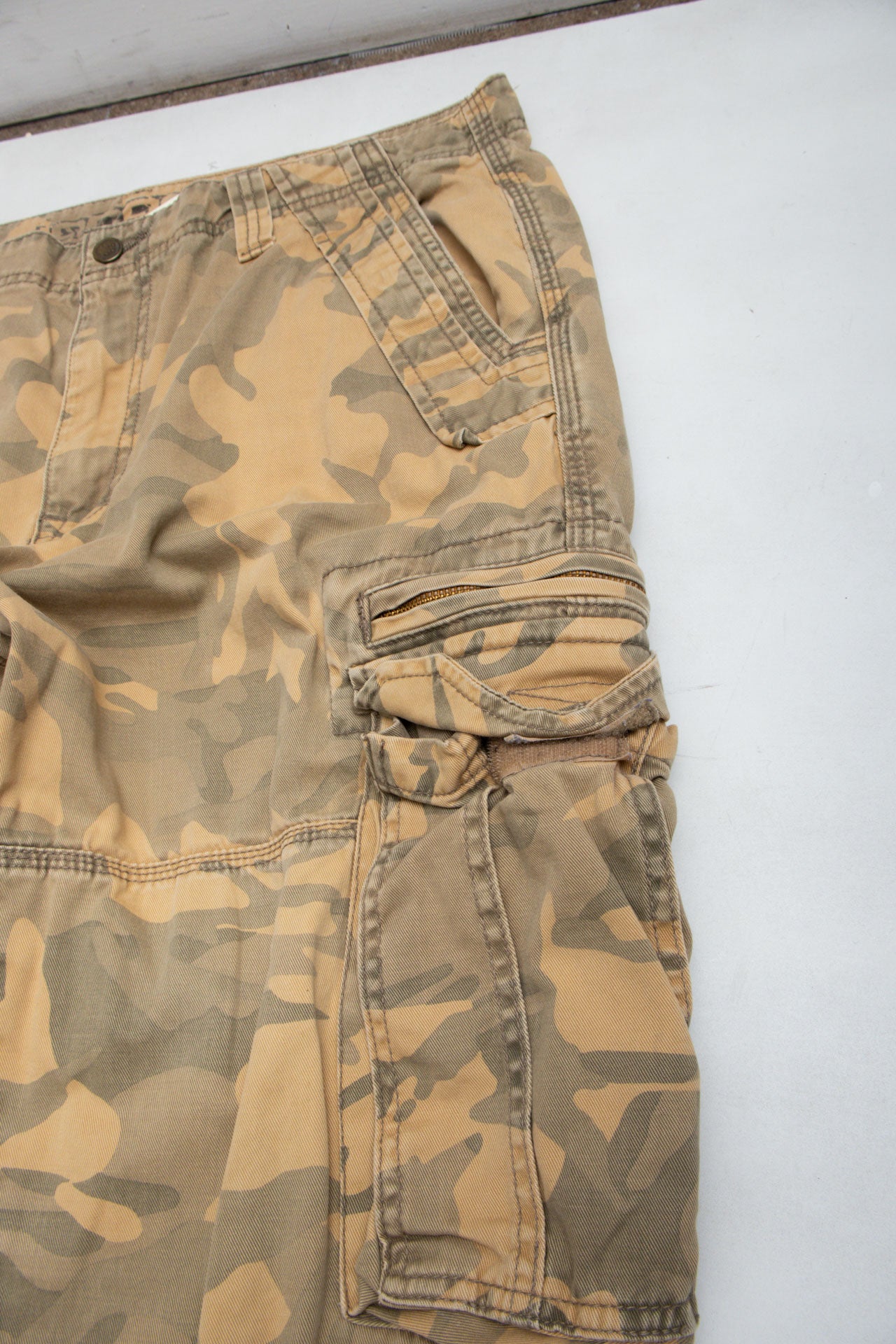 #34 Jacomo Camo Cargos | Mob Wife | Size 12