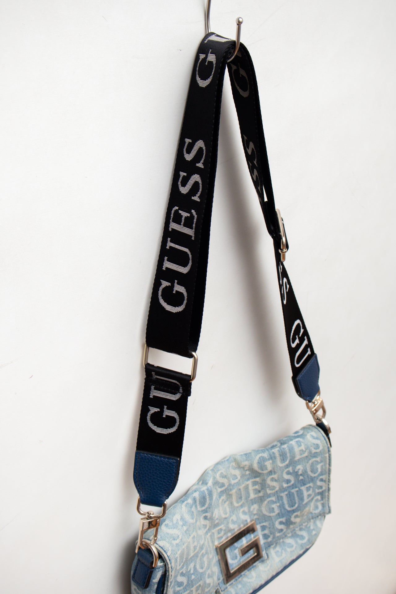 #239 GUESS denim monogram shoulder bag | c. 158