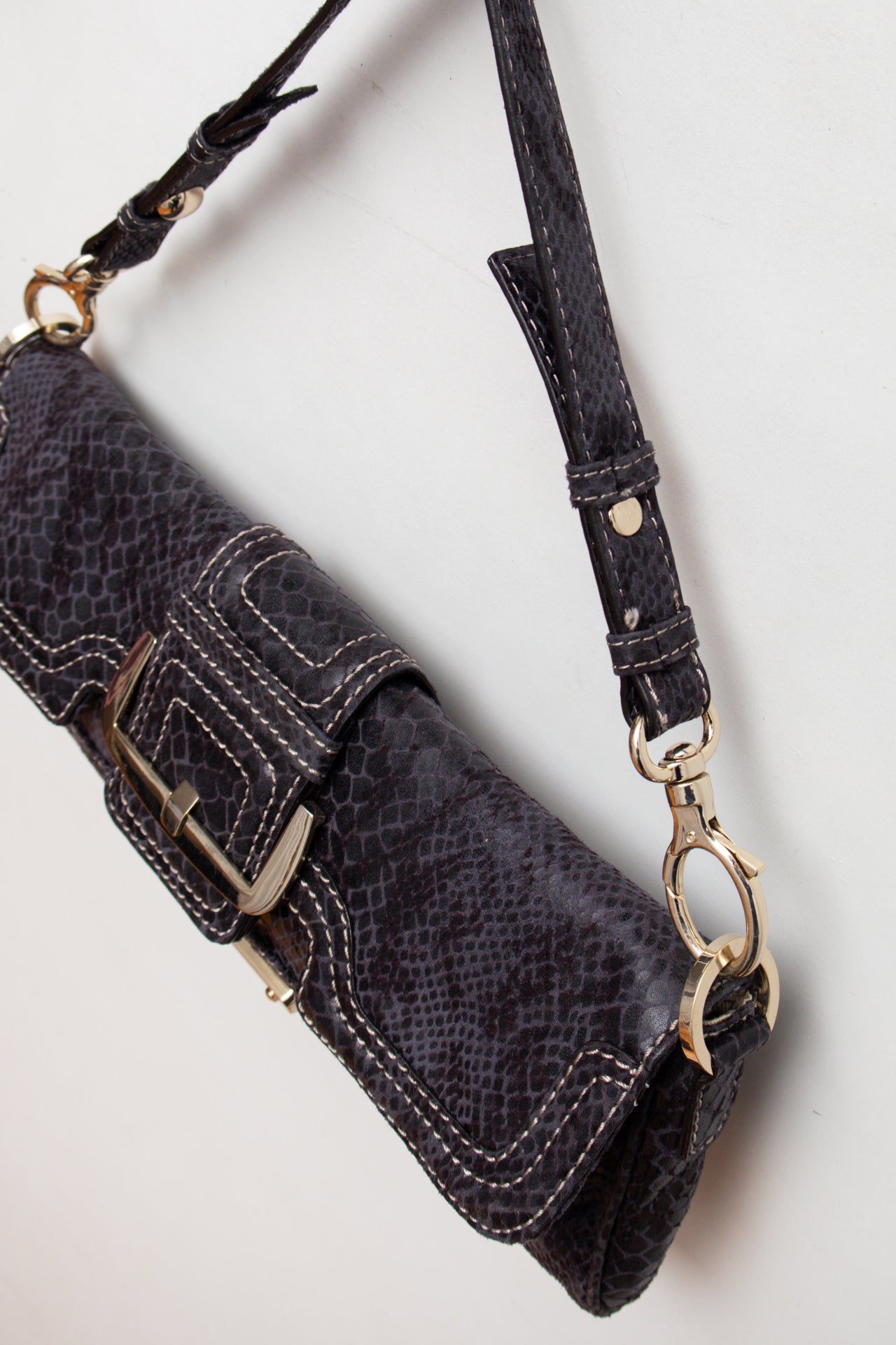 #246 Guess snake print strapped clutch | c. 158
