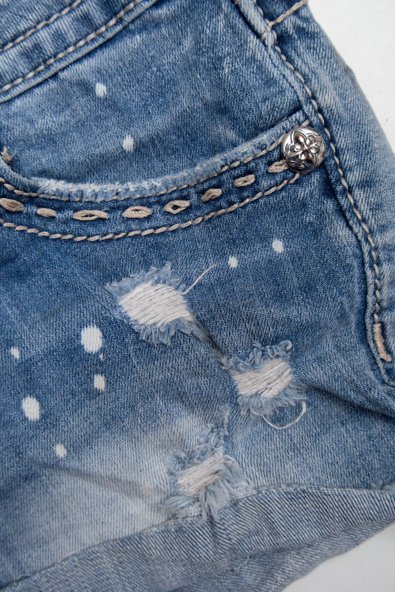 #109 Miss Me denim cut off shorts | Size 8 | C. 152