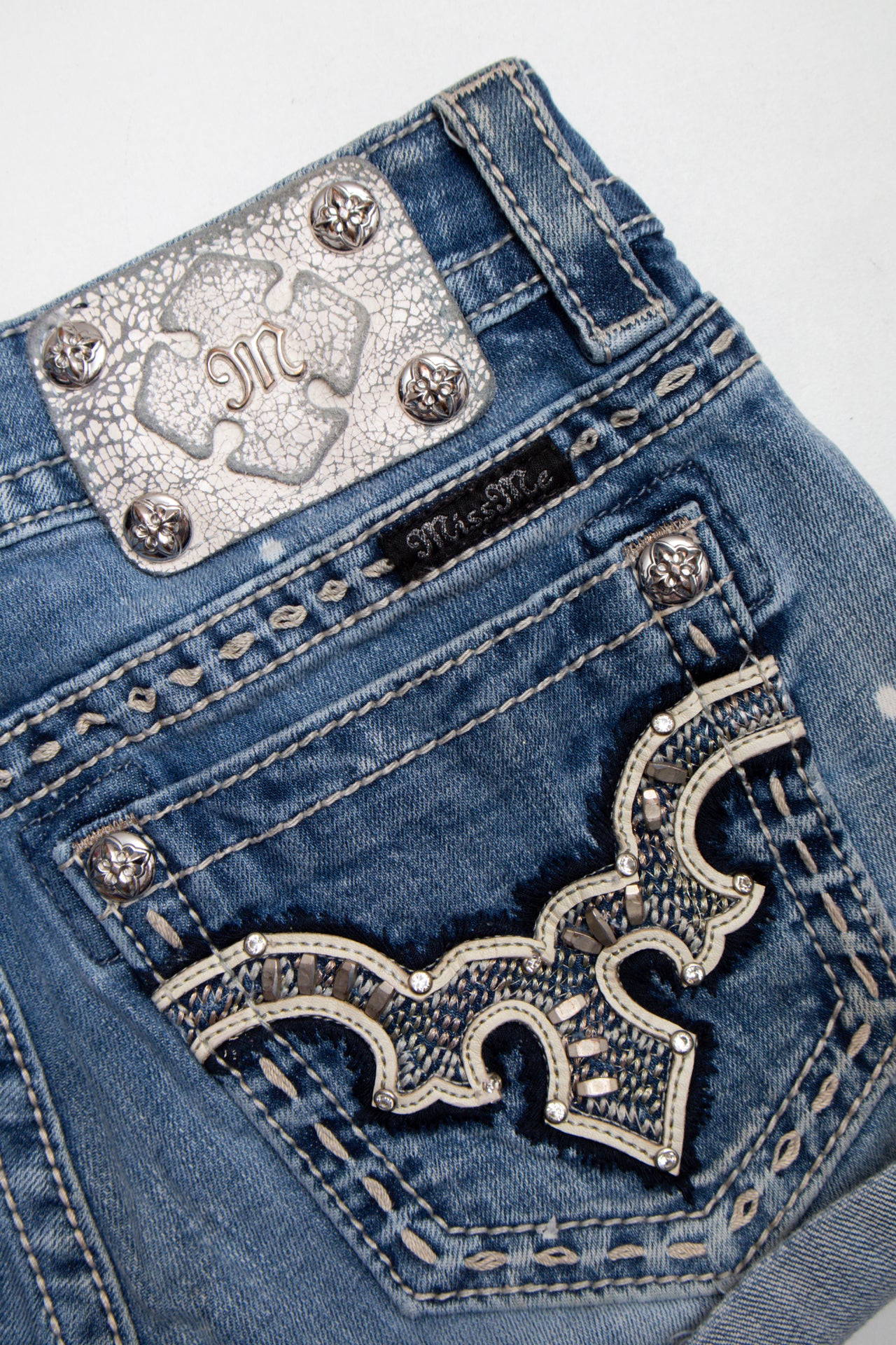 #109 Miss Me denim cut off shorts | Size 8 | C. 152
