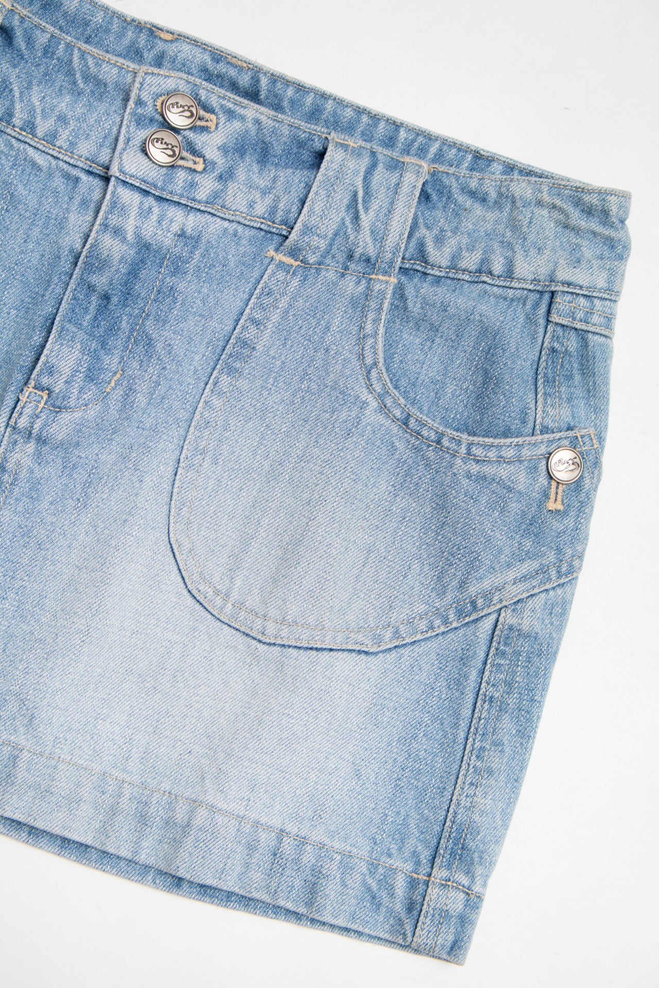 #235 Purr light-wash denim ini skirt | c. 158 | size 10