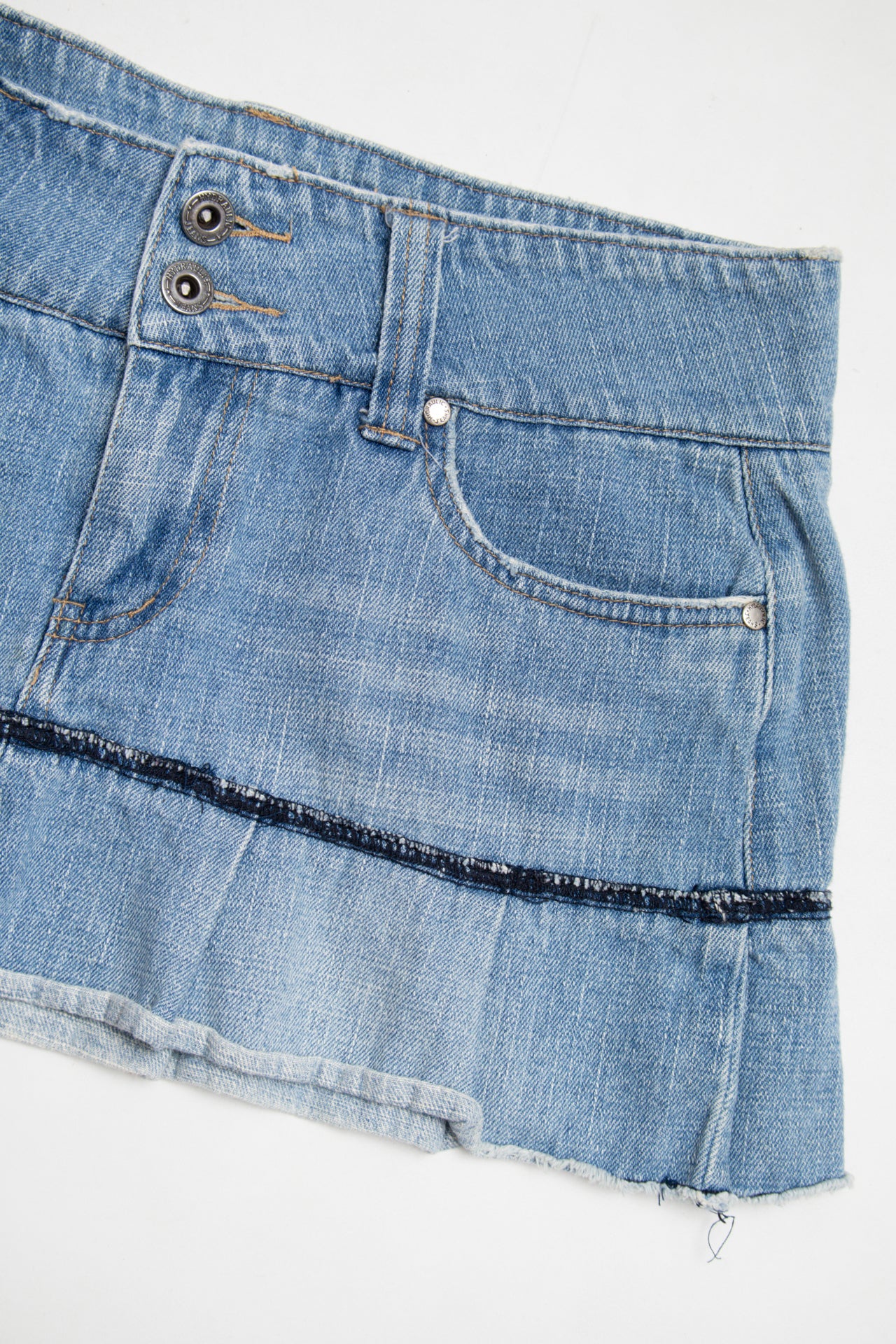 #276 Hydraulic denim mini skirt | c. 158 | size 8