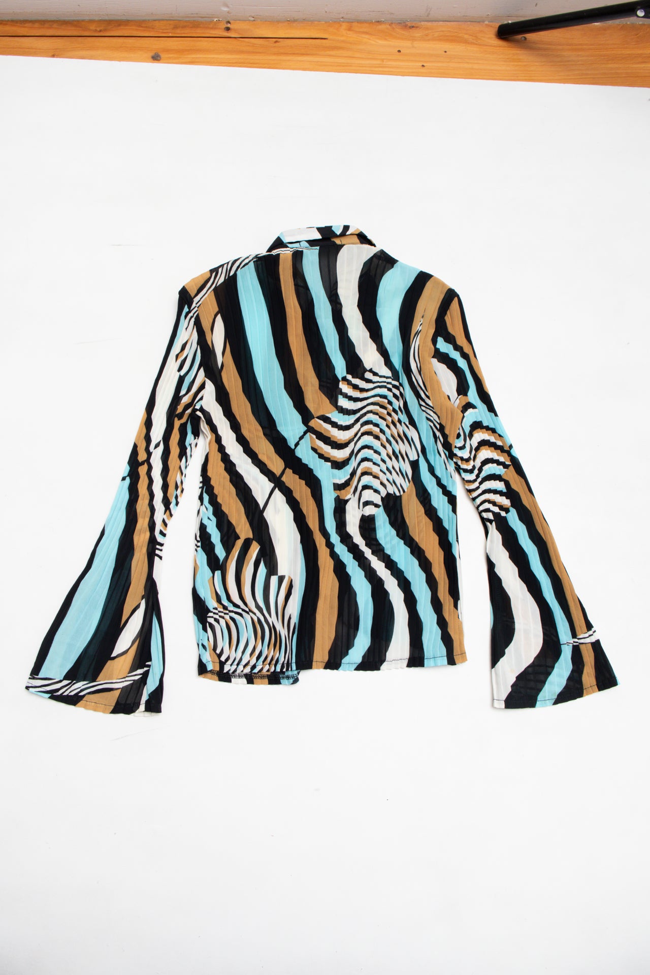 #09 Ghajar Ghajar psychedelic print shirt | c. 159 | size 10