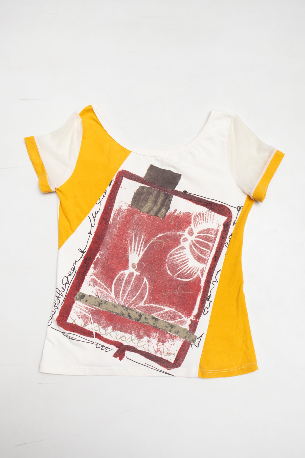 #17 STQ yellow/white graphic print baby tee | c. 159 | size 8