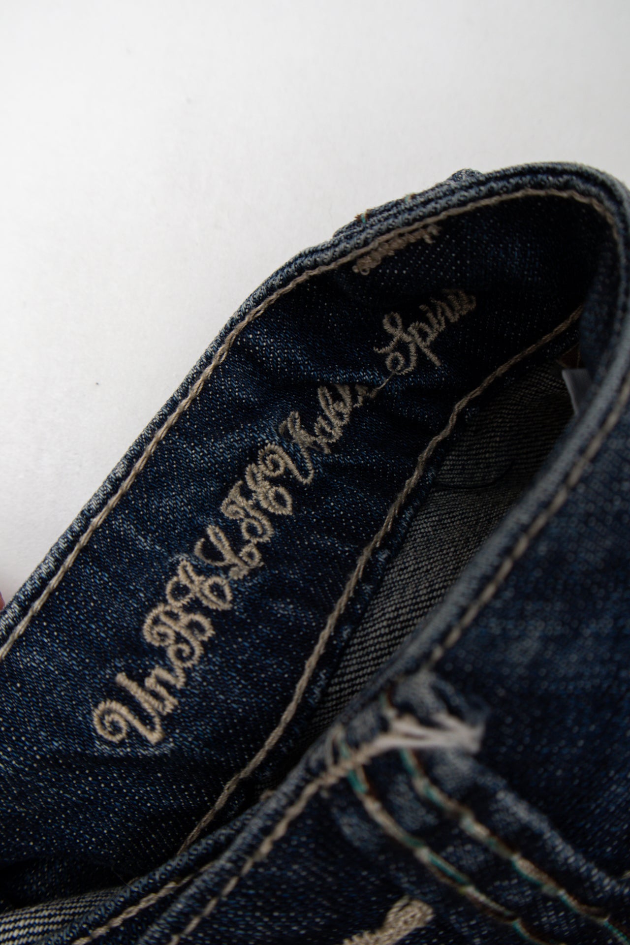 #168 Cowgirl Tuff embroidered studded bootcut jeans | Size 6 | C. 152