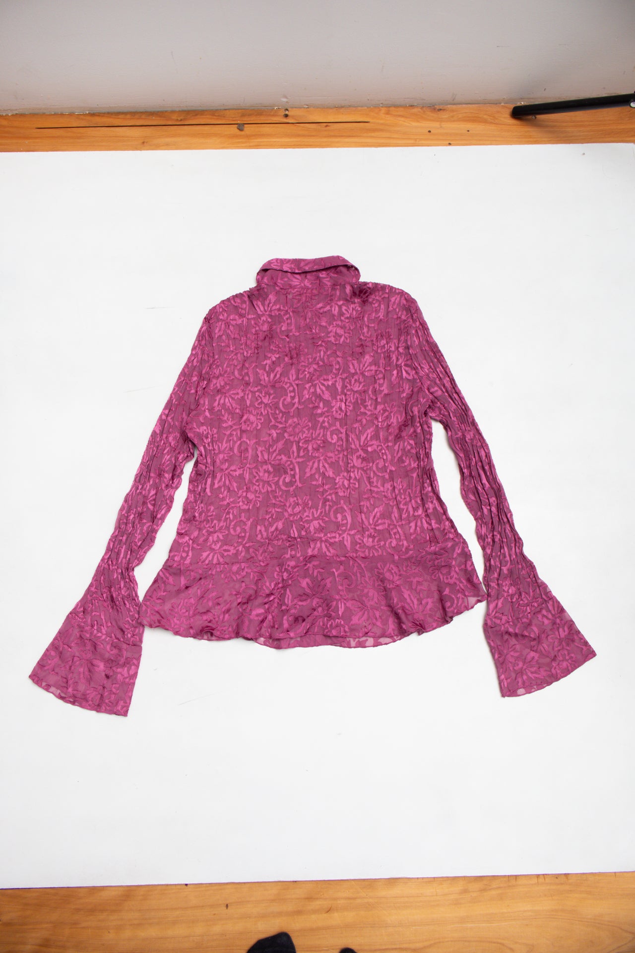 #77 Sunny Leigh floral semi sheer shirt | c. 159 | size 12