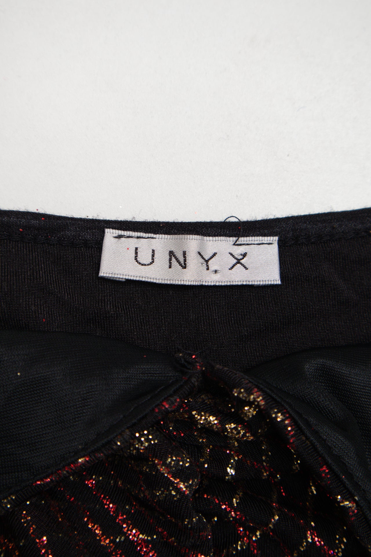 #83 UNYX cropped glitter tank | c. 159 | size 8