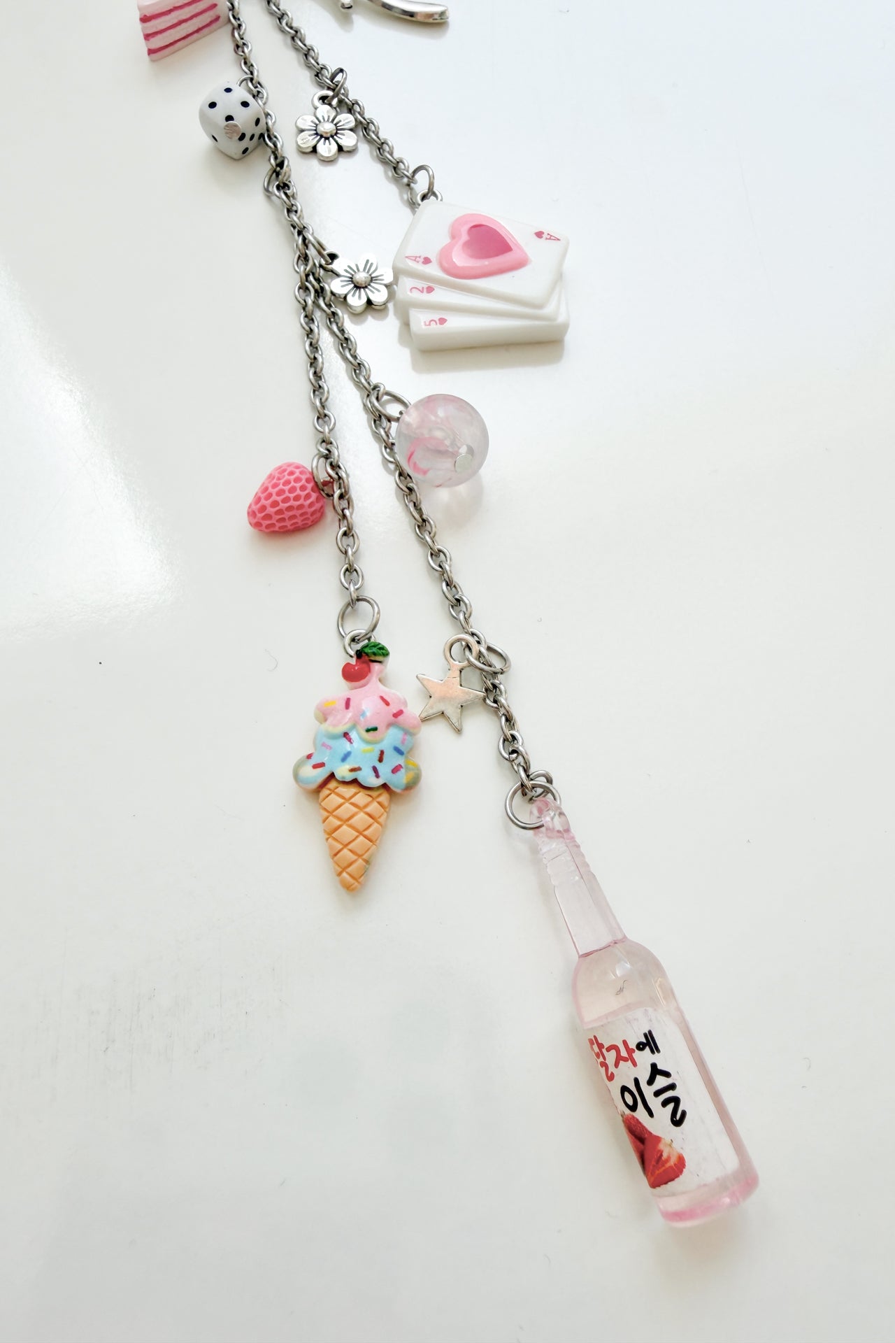 #01 Cards Cake Bow Bag Charm | c. 181