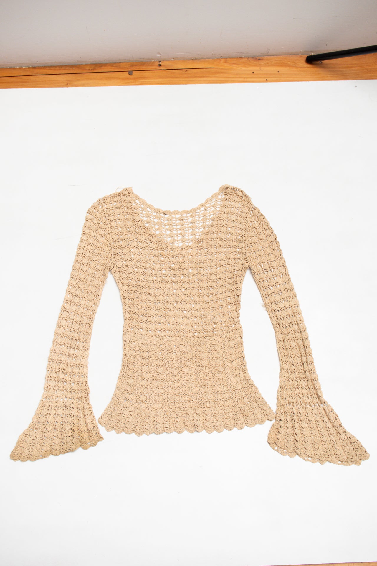 #92 Crocheted neutral toned top | c. 159 | size 8