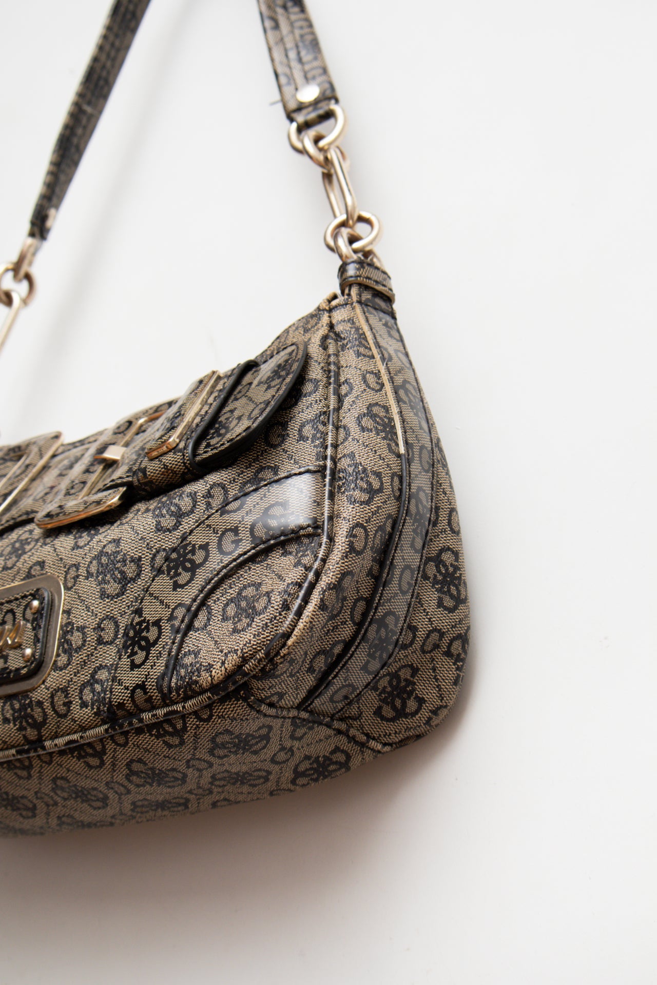 #207 Guess monogram buckle bag | C. 152