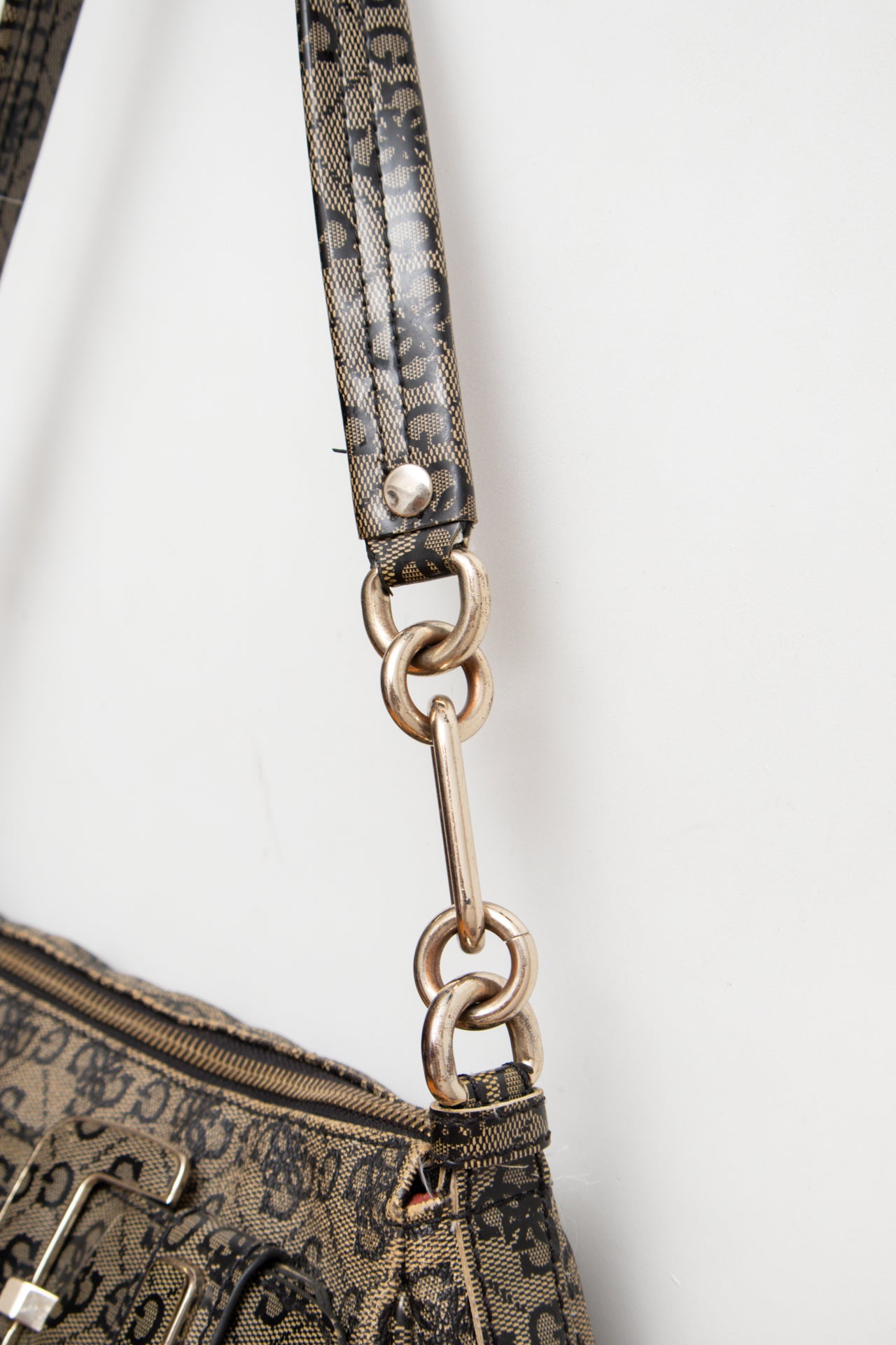 #207 Guess monogram buckle bag | C. 152