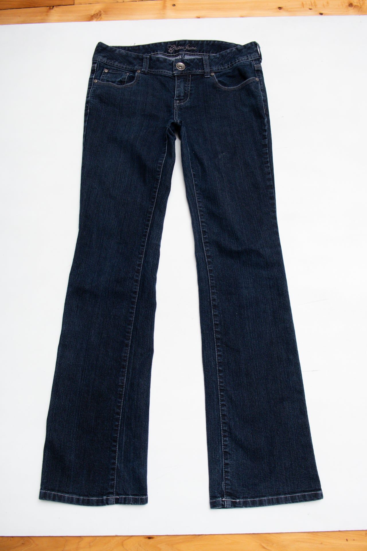 #172 Y2K Guess low-rise bootcut jeans | Size 10/12 | C. 152