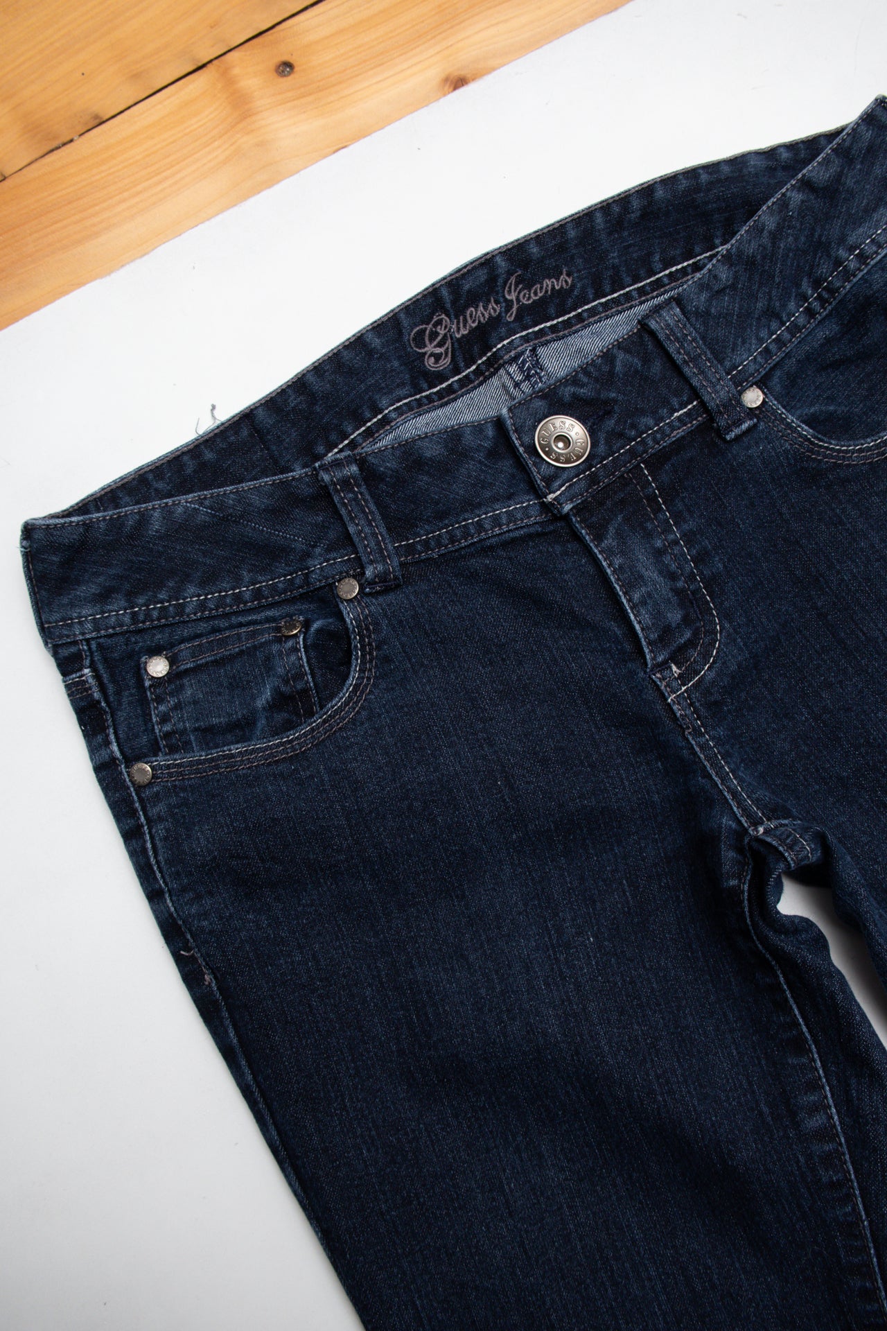 #172 Y2K Guess low-rise bootcut jeans | Size 10/12 | C. 152
