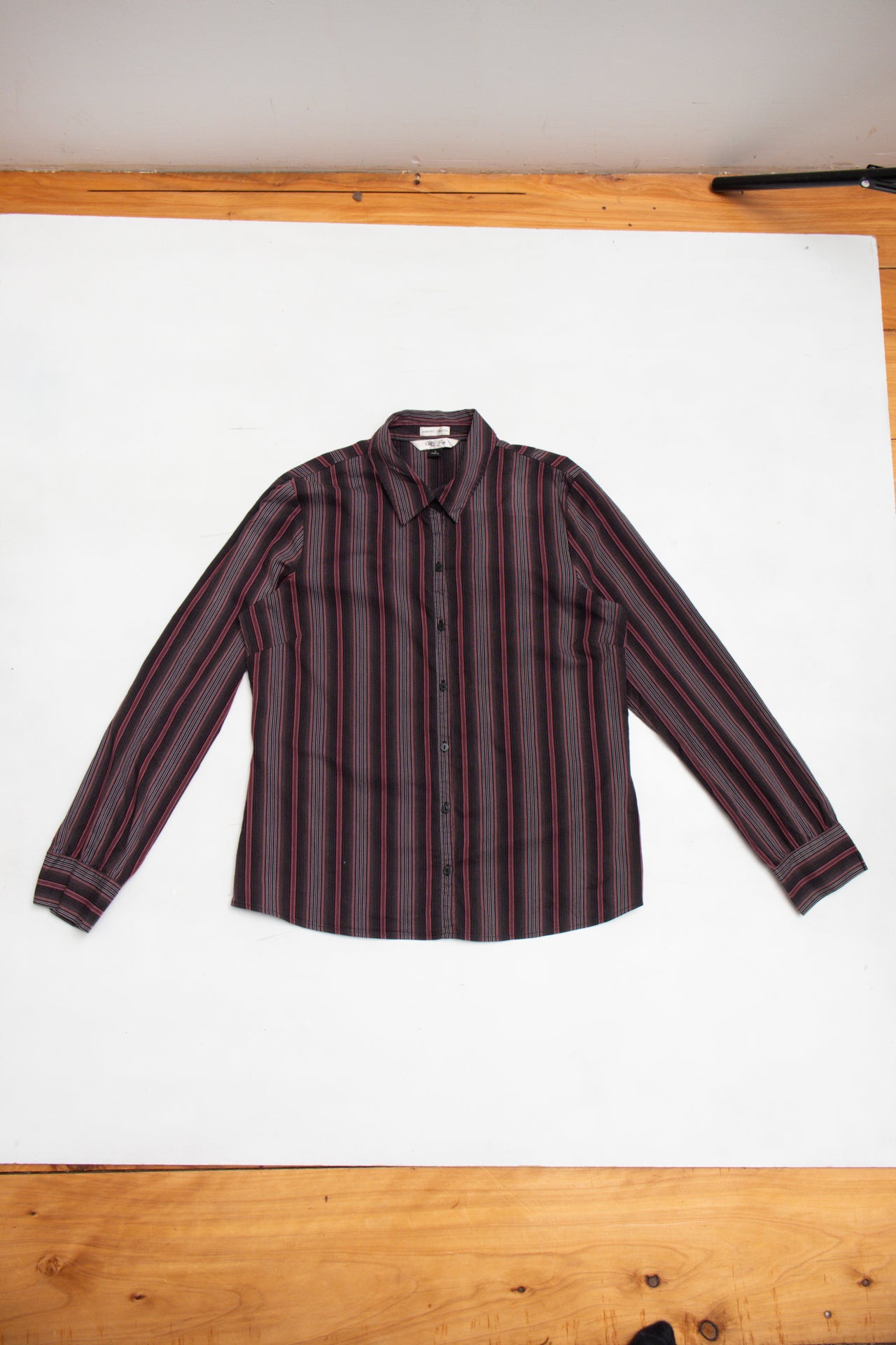 #106 Old Navy deep magenta striped shirt | c. 159 | size 12