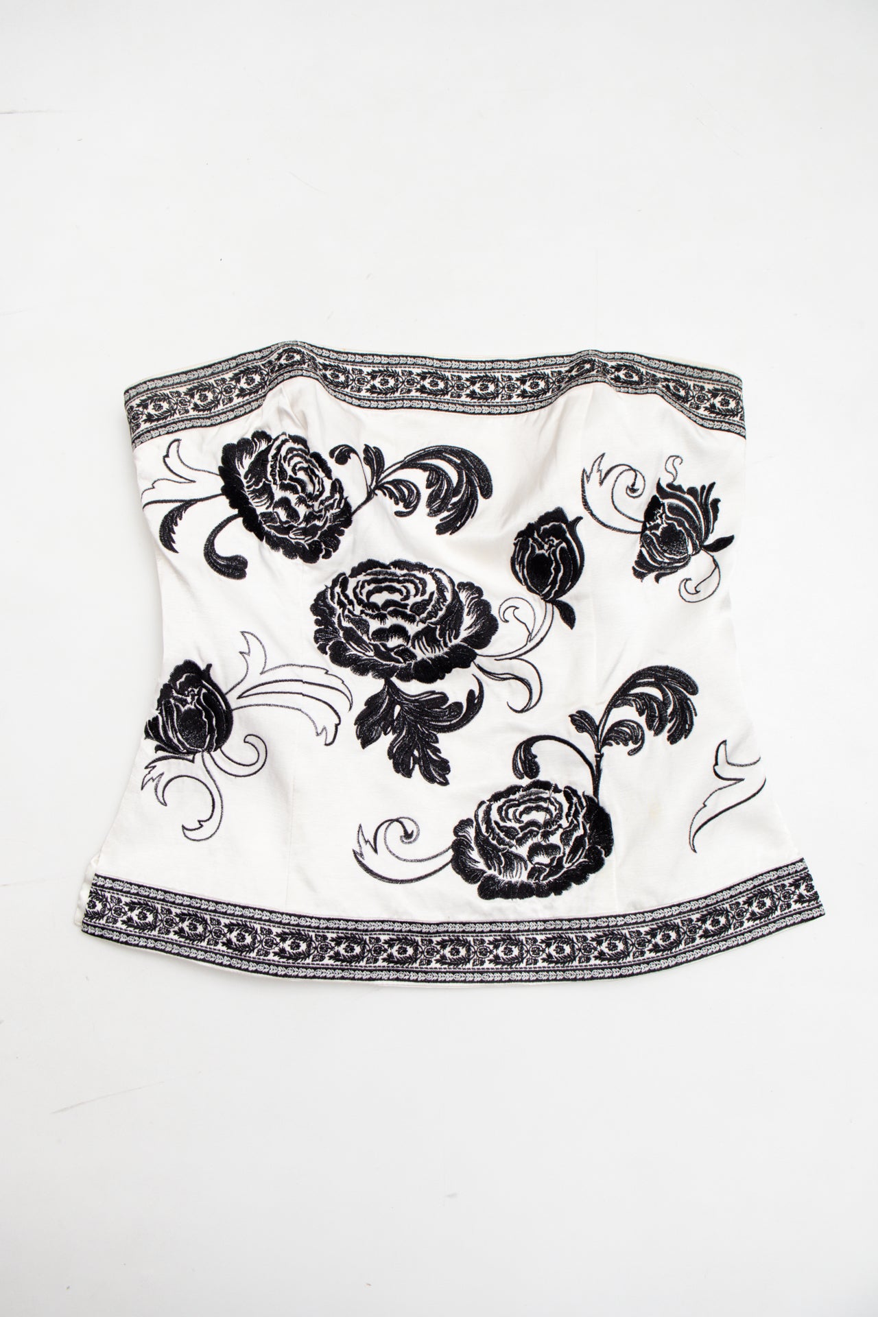 #116 Embroidered floral corset top | c. 159 | size 8