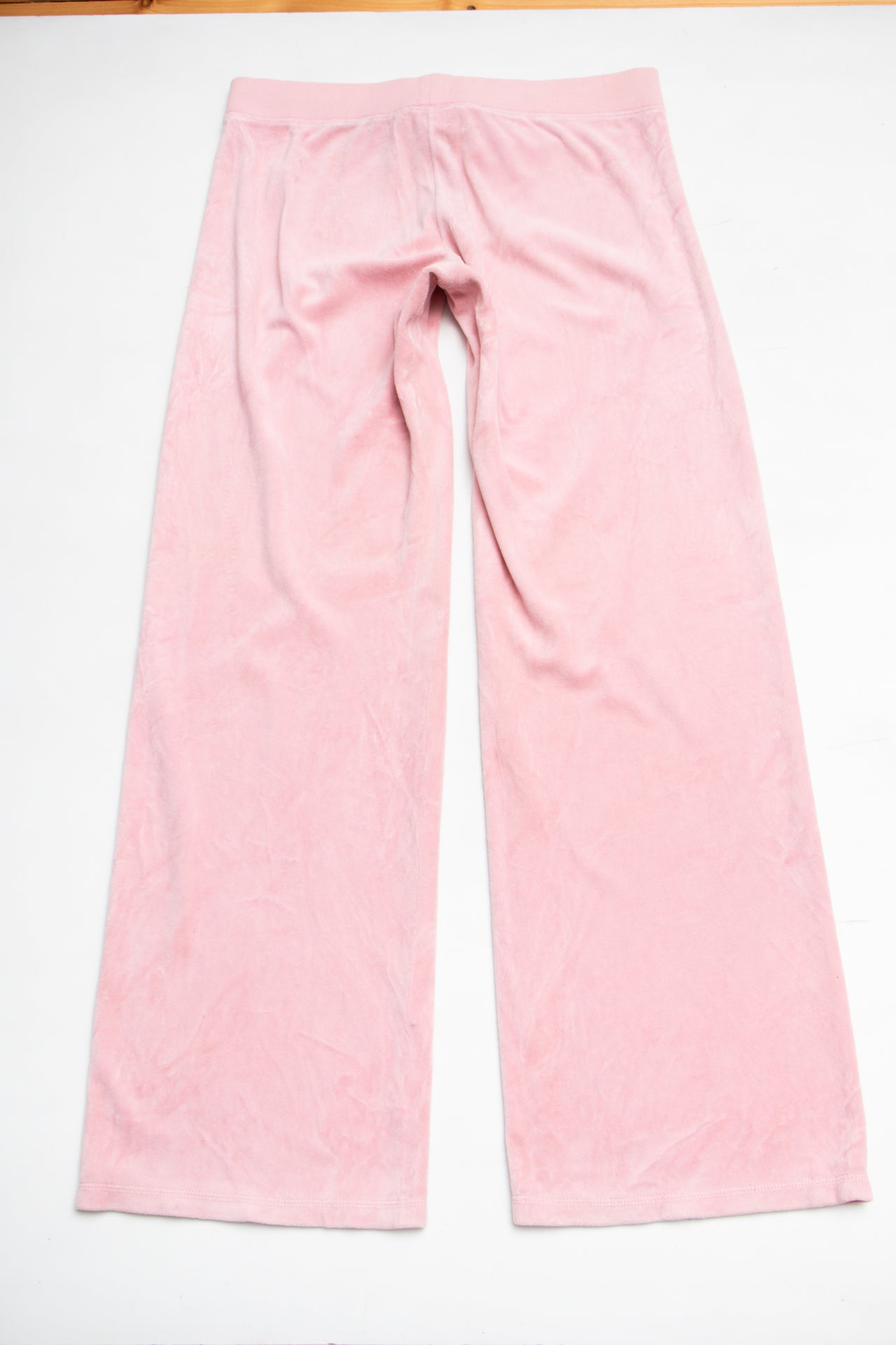 #182 Y2K USA Juicy Couture baby pink velour flares | Size 12 | C. 152