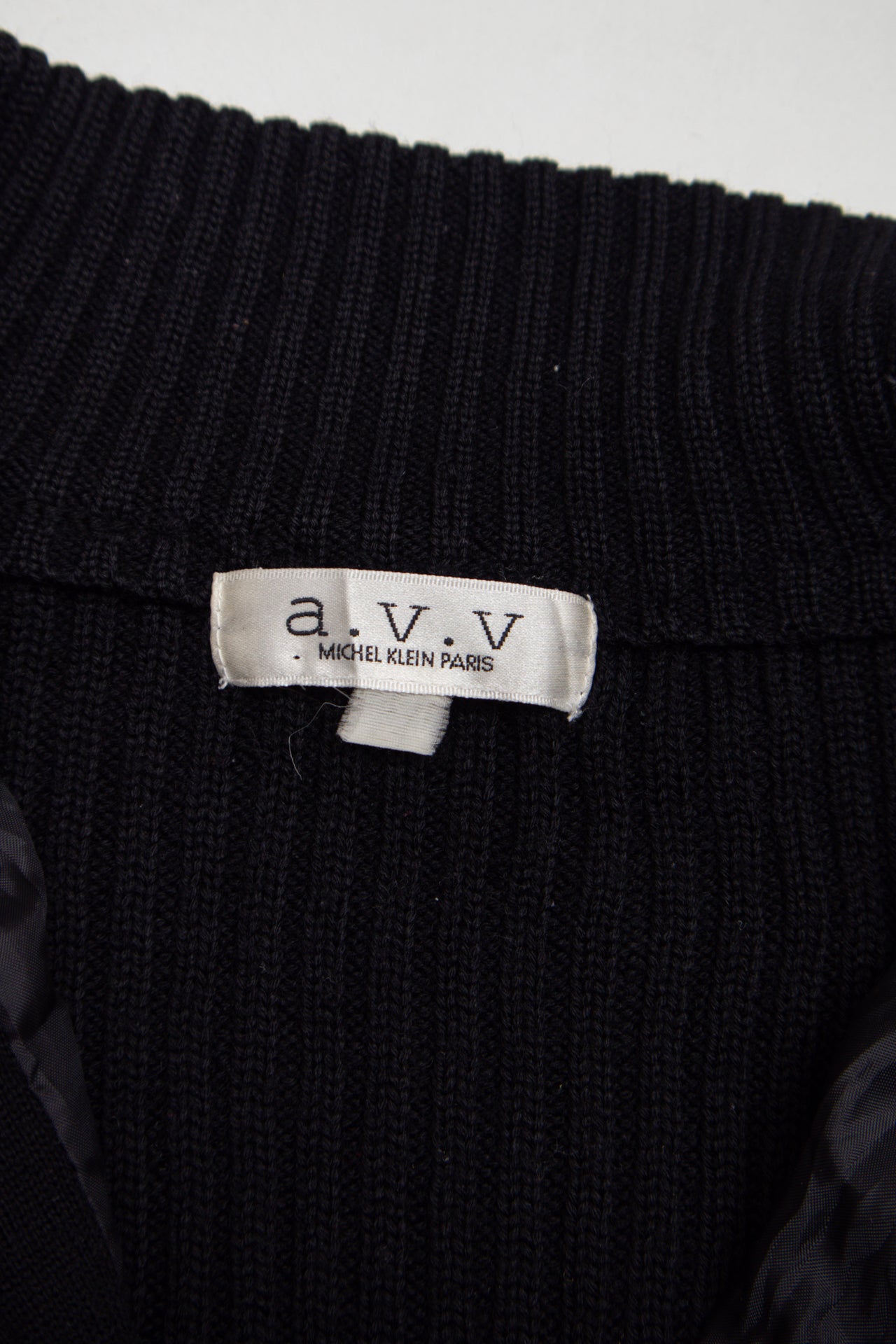 #120 a.v.v zip up jersey | c. 159 | size 8