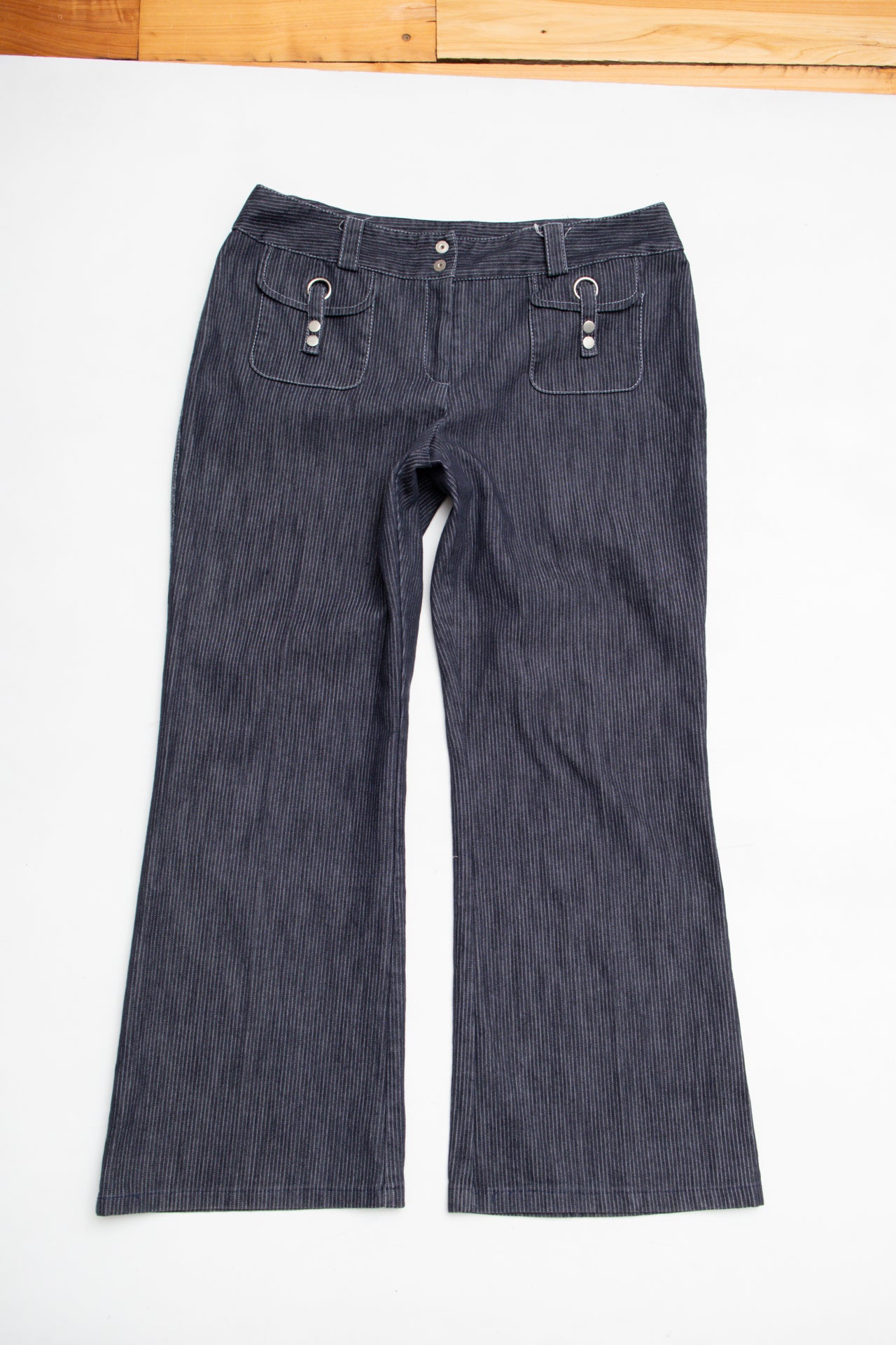 #184 Pinstripe flared jeans | Size 12 | C. 152