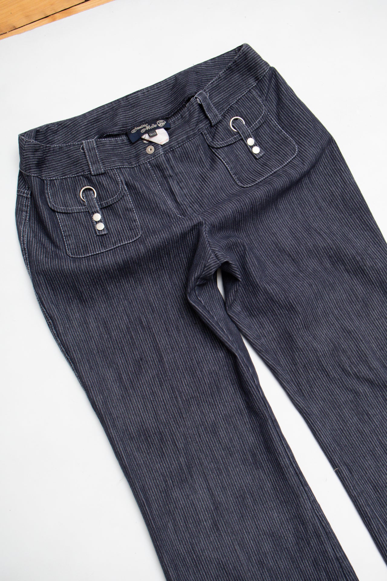 #184 Pinstripe flared jeans | Size 12 | C. 152