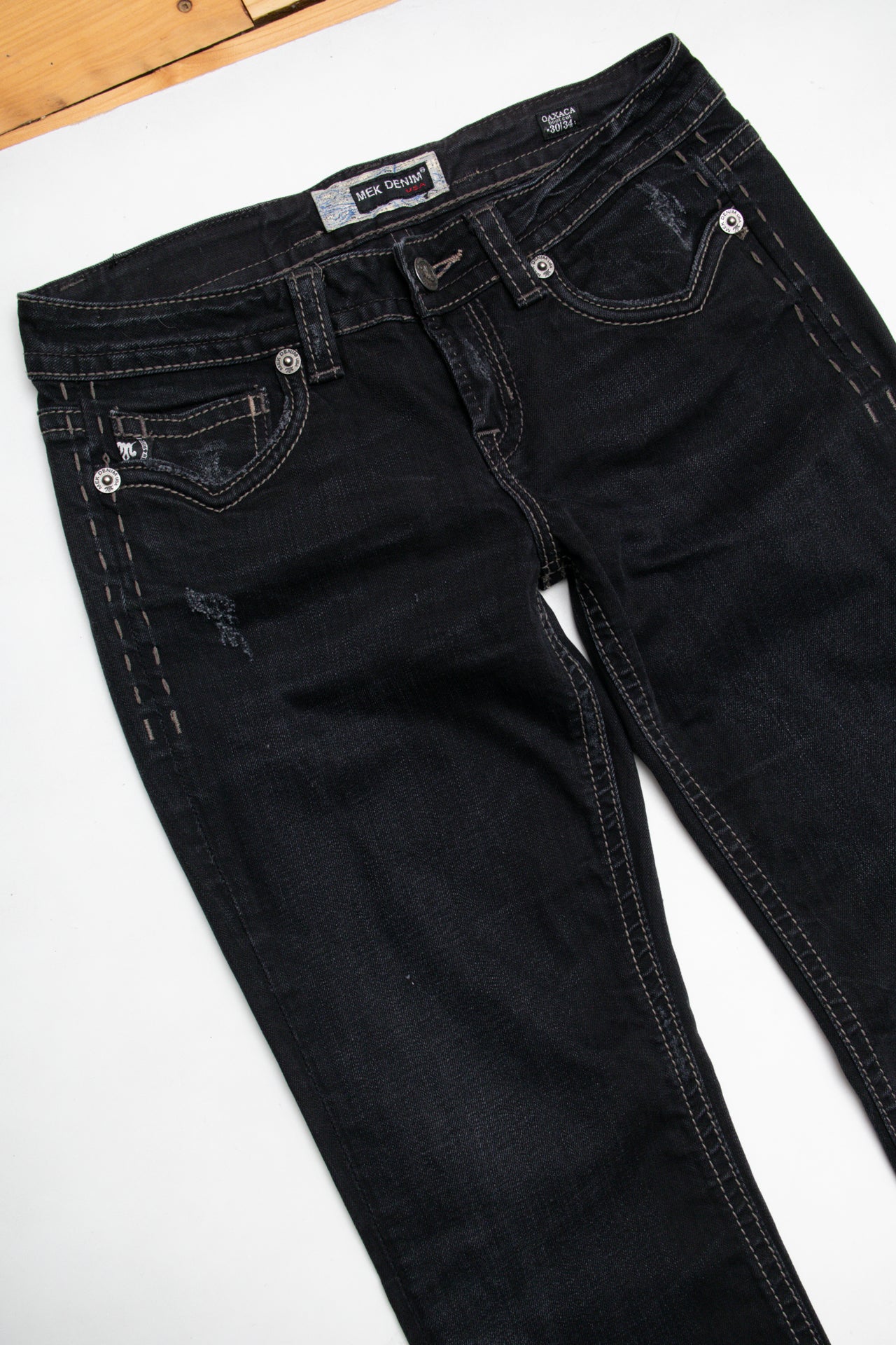 #185 Y2K black embroidered western boot-cut jeans | Size 12 | C. 152