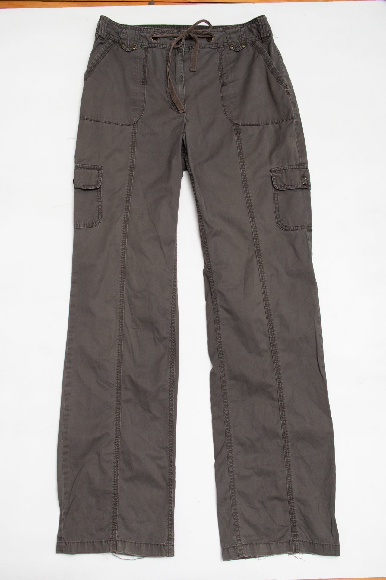 #135 Reitmans khaki cargo pants | c. 159 | size 8