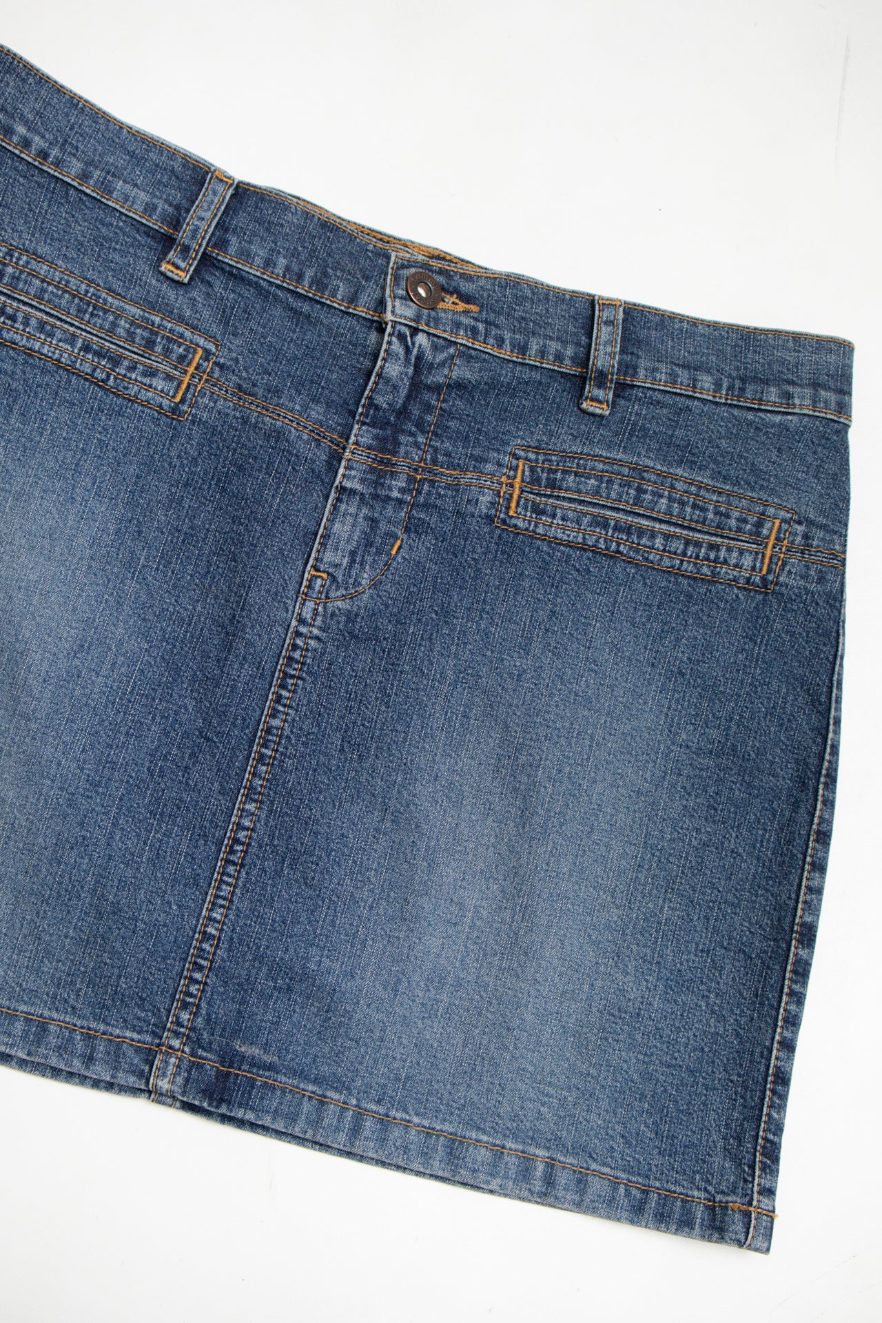 #205 Tommy Hilfiger denim skirt | c. 159 | size 8