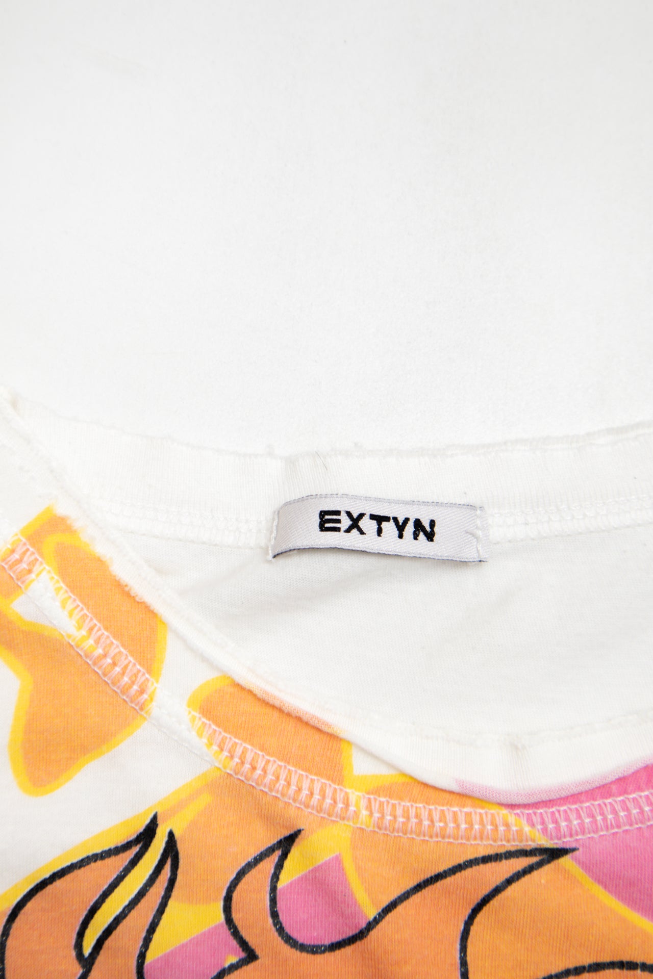 #225 Extyn graphic cotton tee | c. 159 | size 8