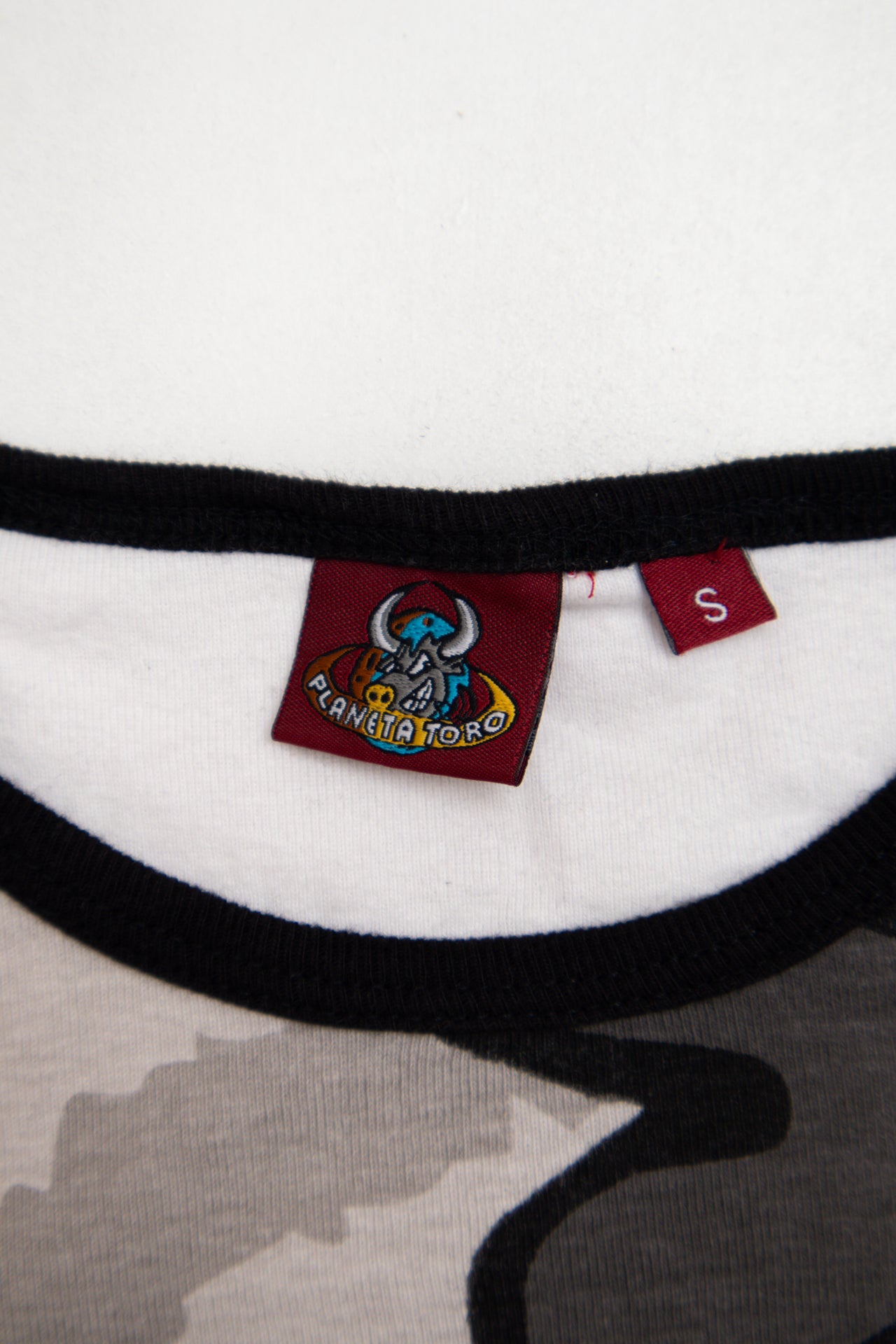 #235 Planeta Toro cow tank | c. 159 | size 8