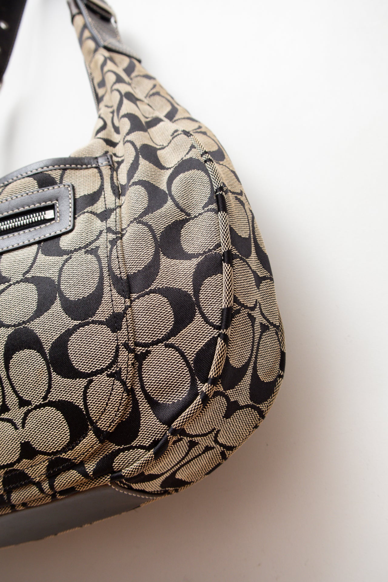 #246 Coach monogram handbag | c. 159