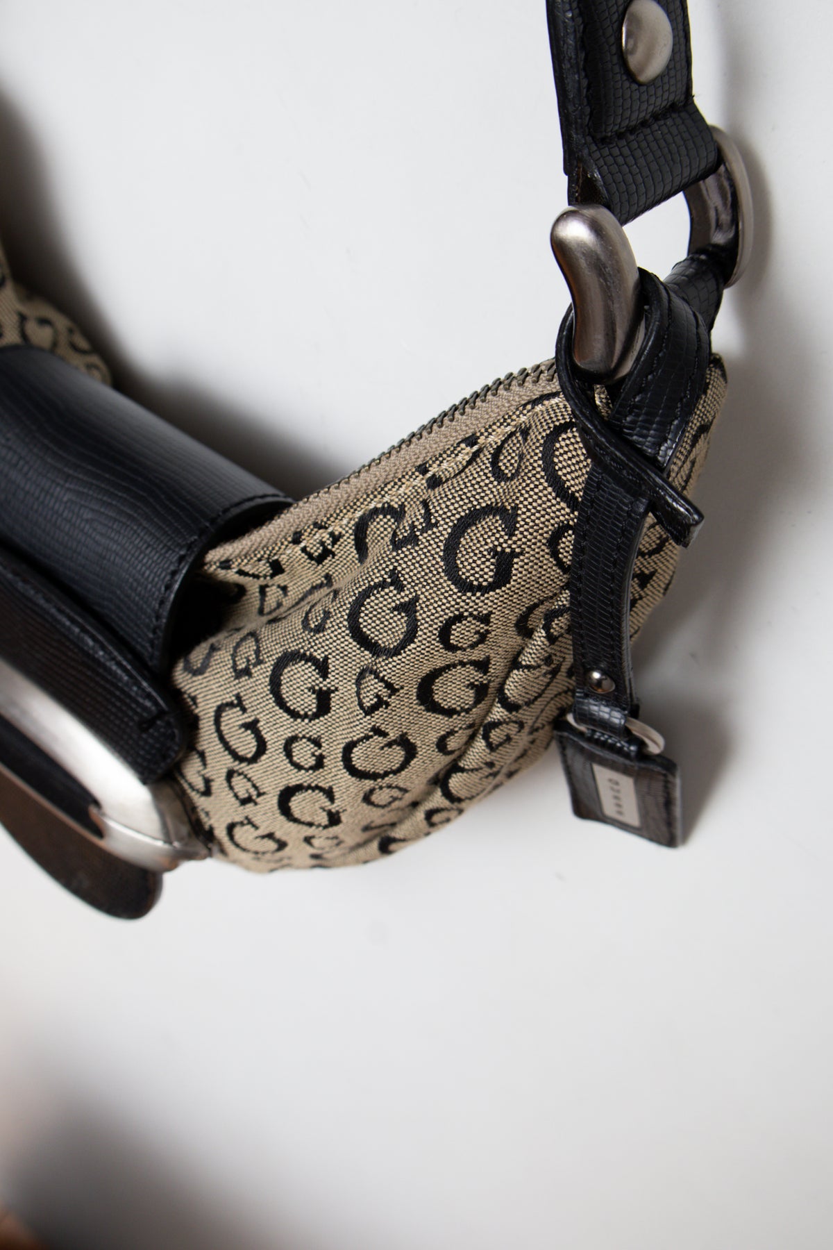 #128 Guess By Marciano Bag Black | c. 209 | Size